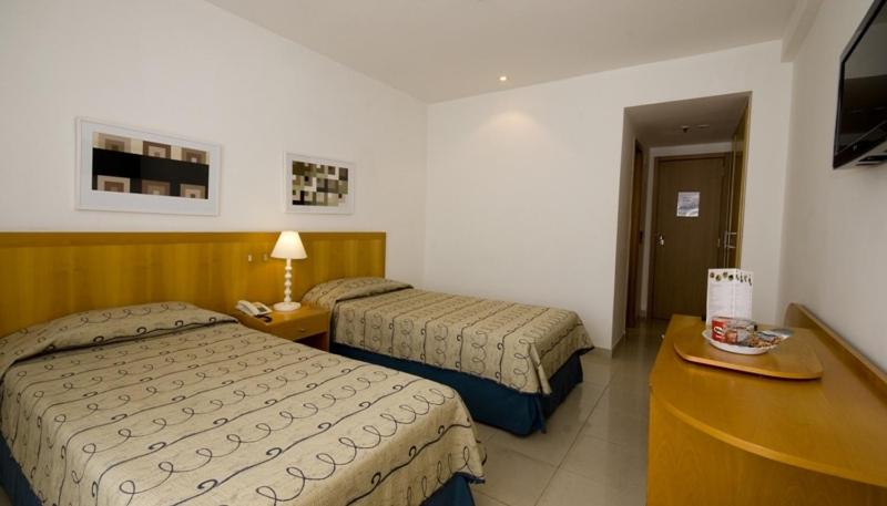 Standard Twin Room - Photo 2