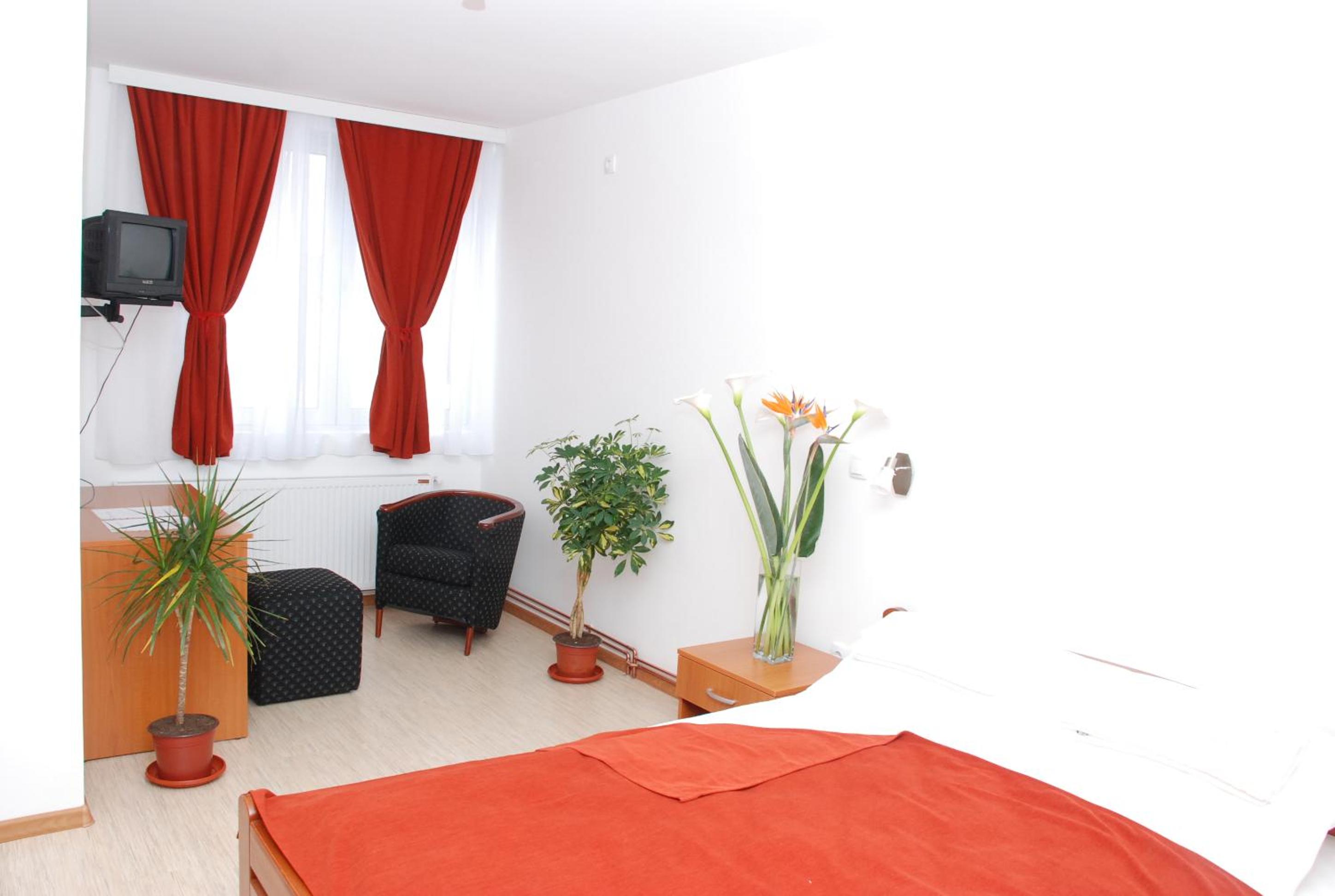 Double or Twin Room photo 2
