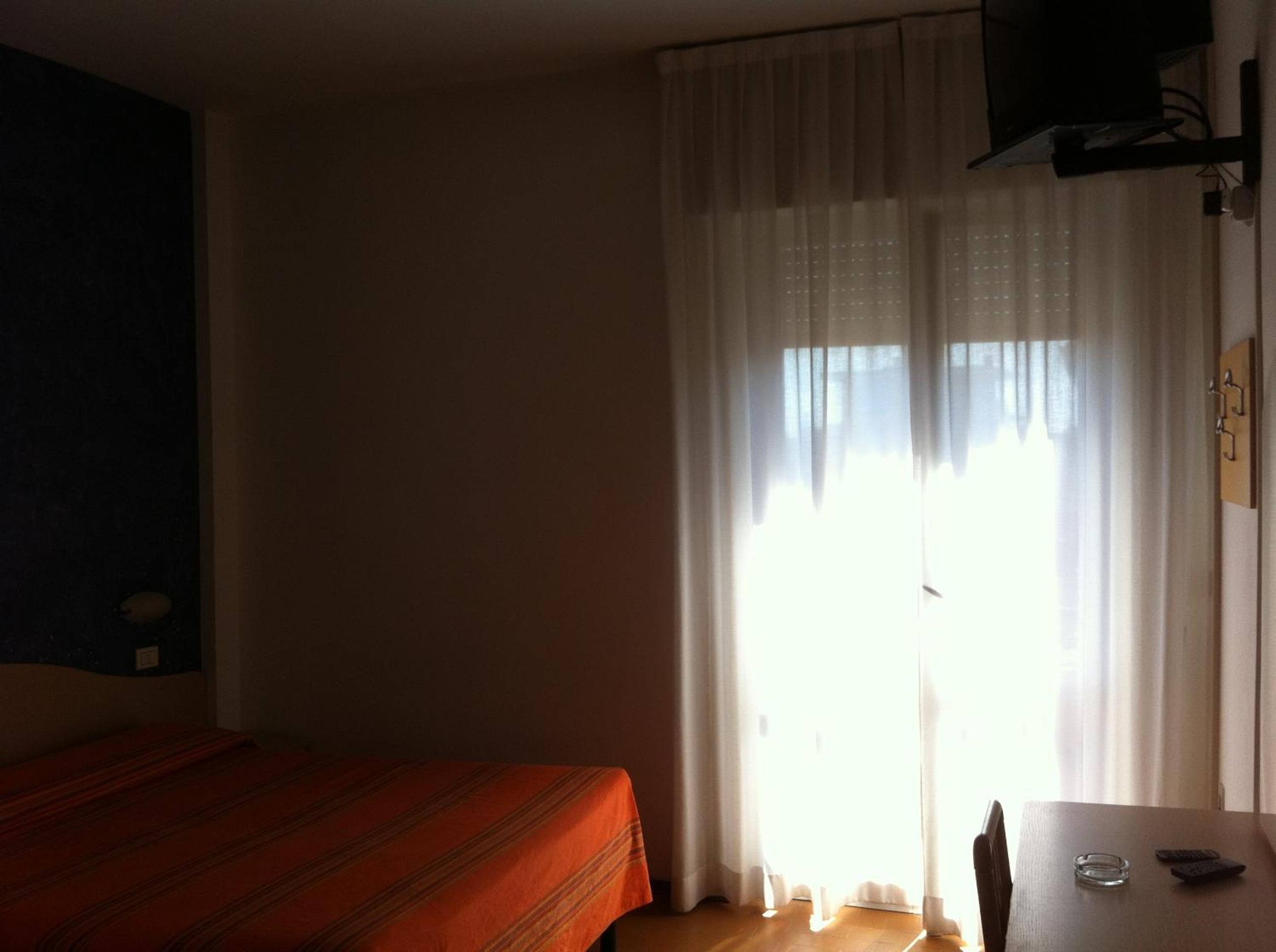 Economy Double or Twin Room - Photo 6