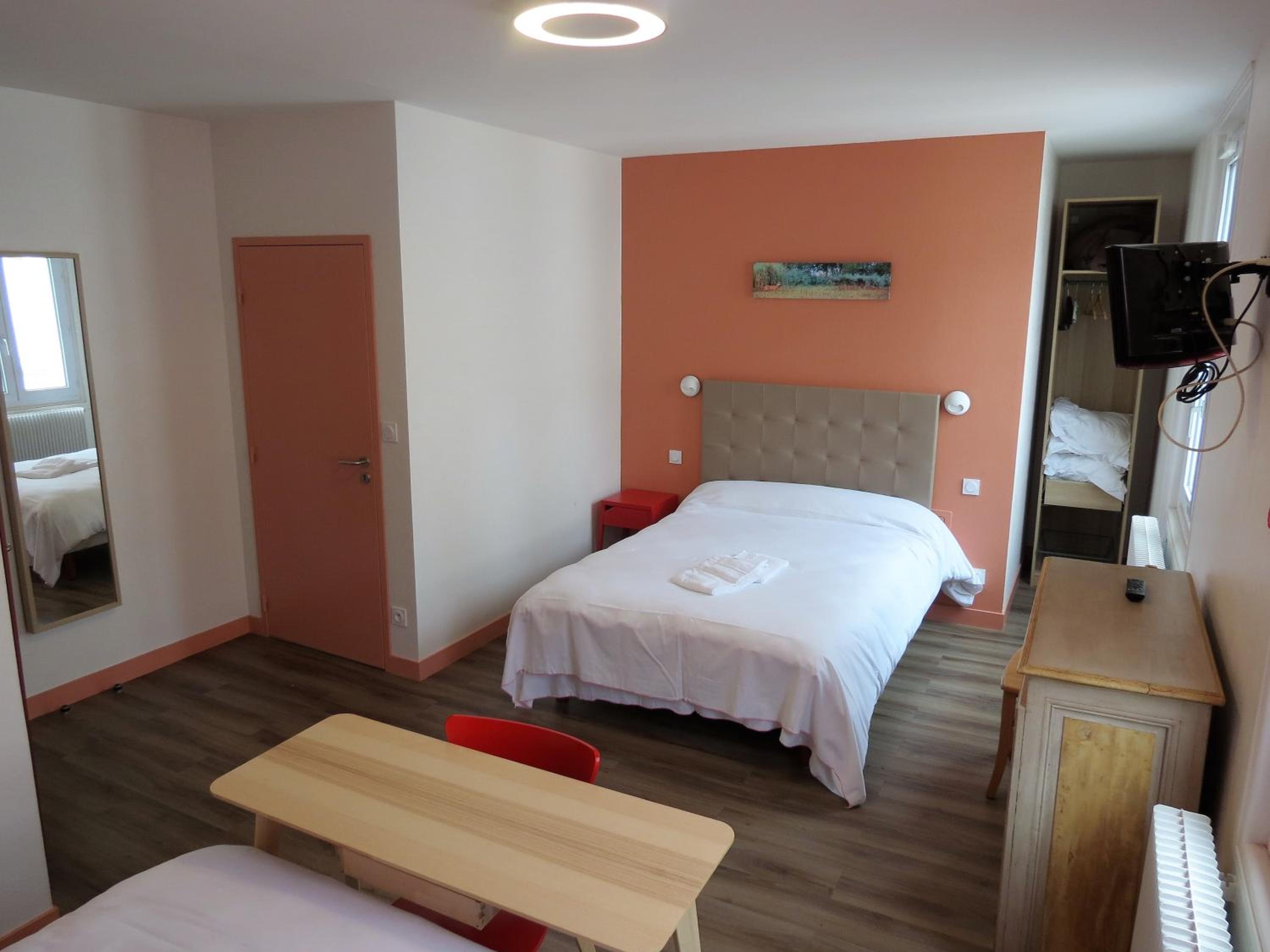Quadruple Room with Bathroom photo 2