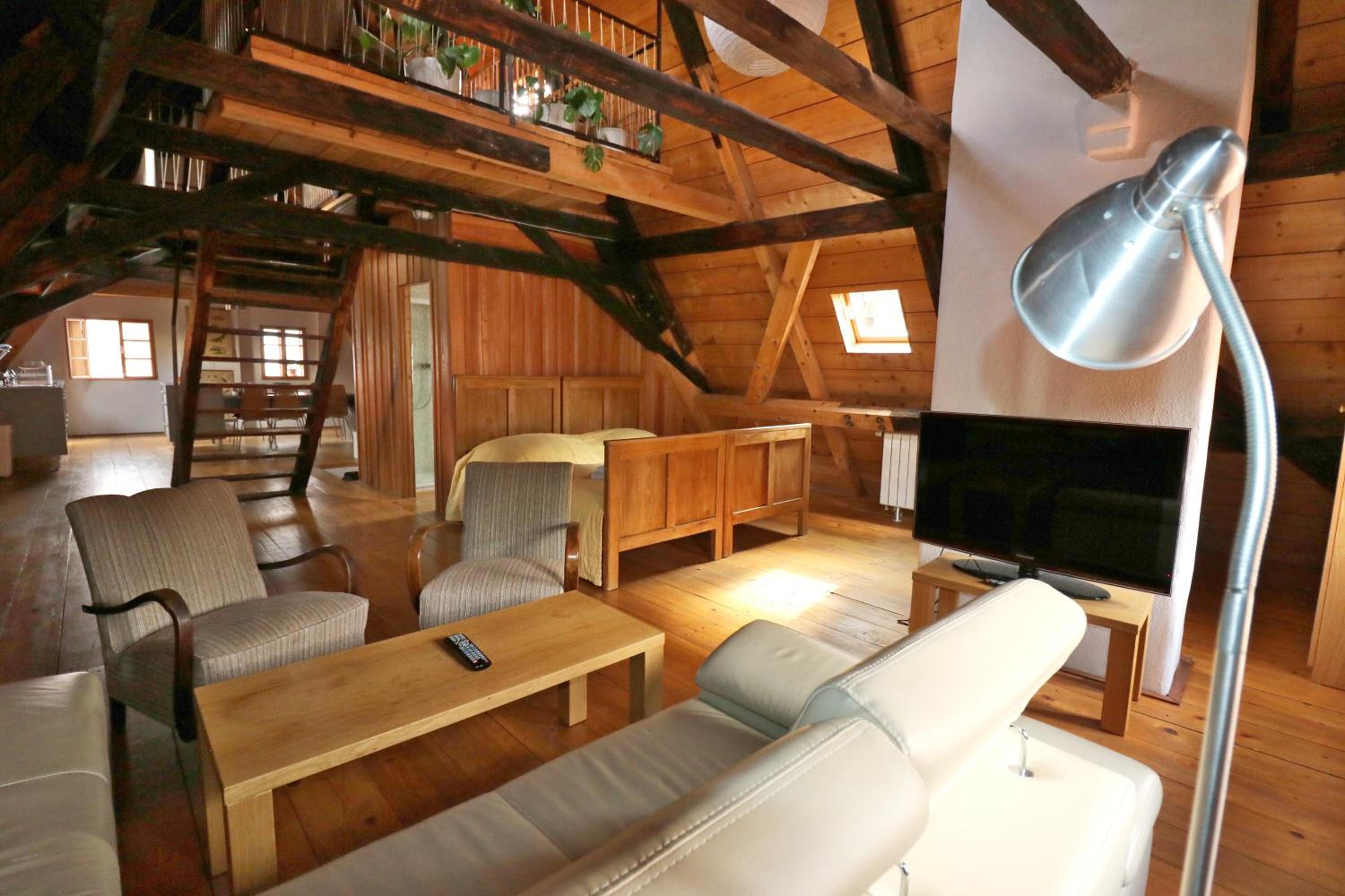 Duplex Apartment - Photo 11
