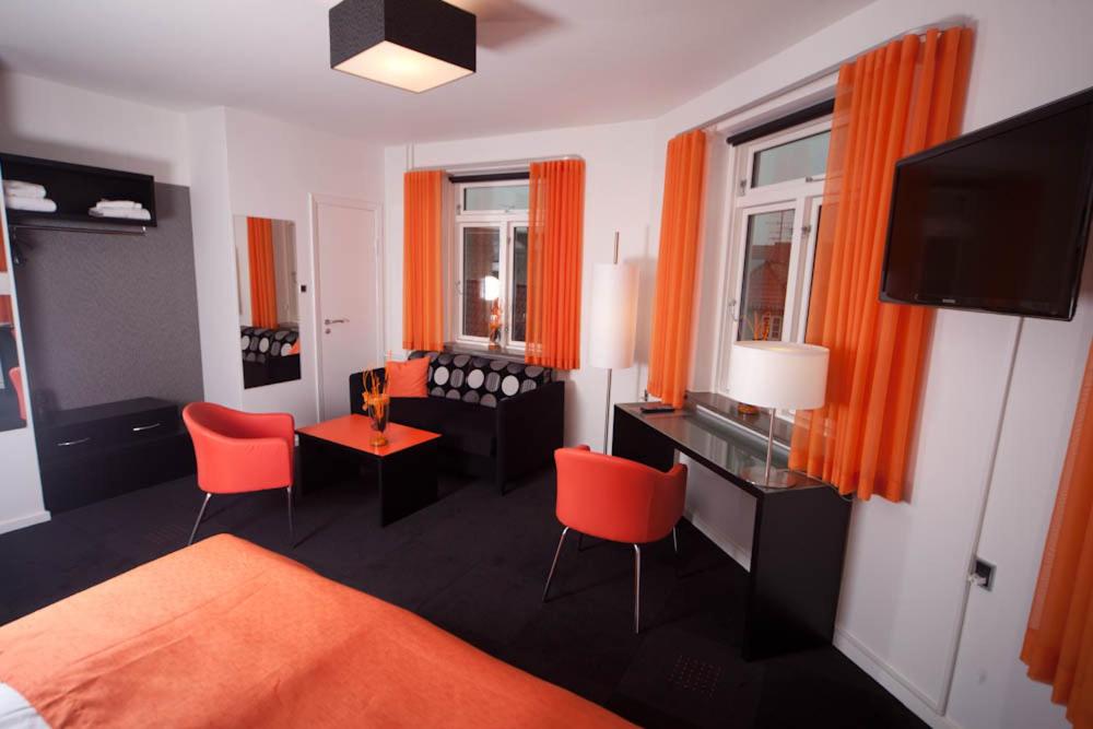 Large Double or Twin Room