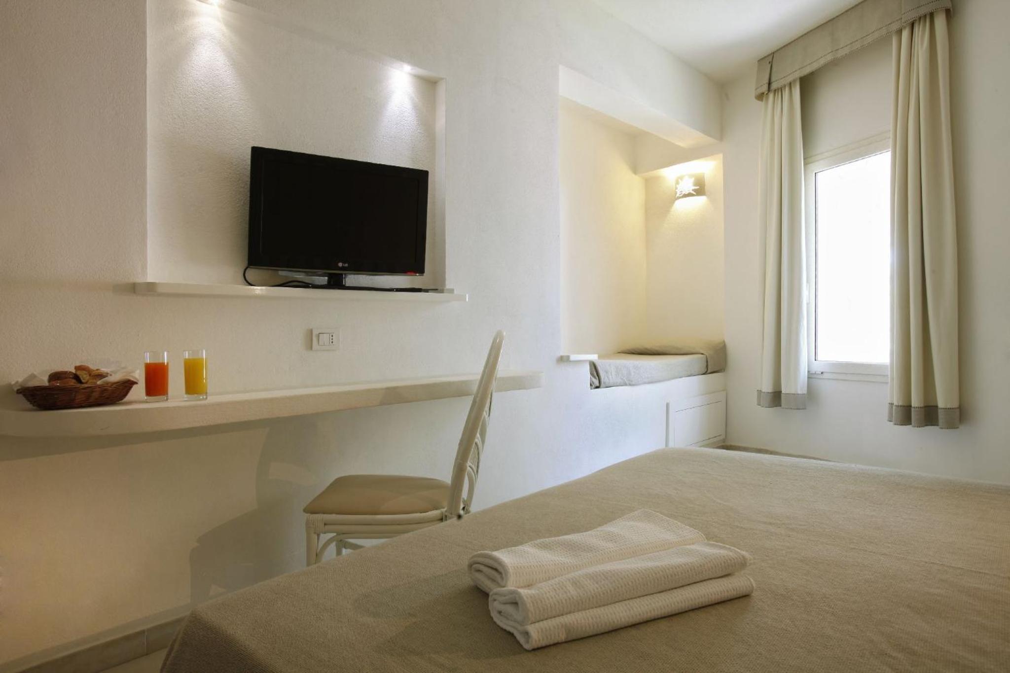 Standard Double Room - Photo 1