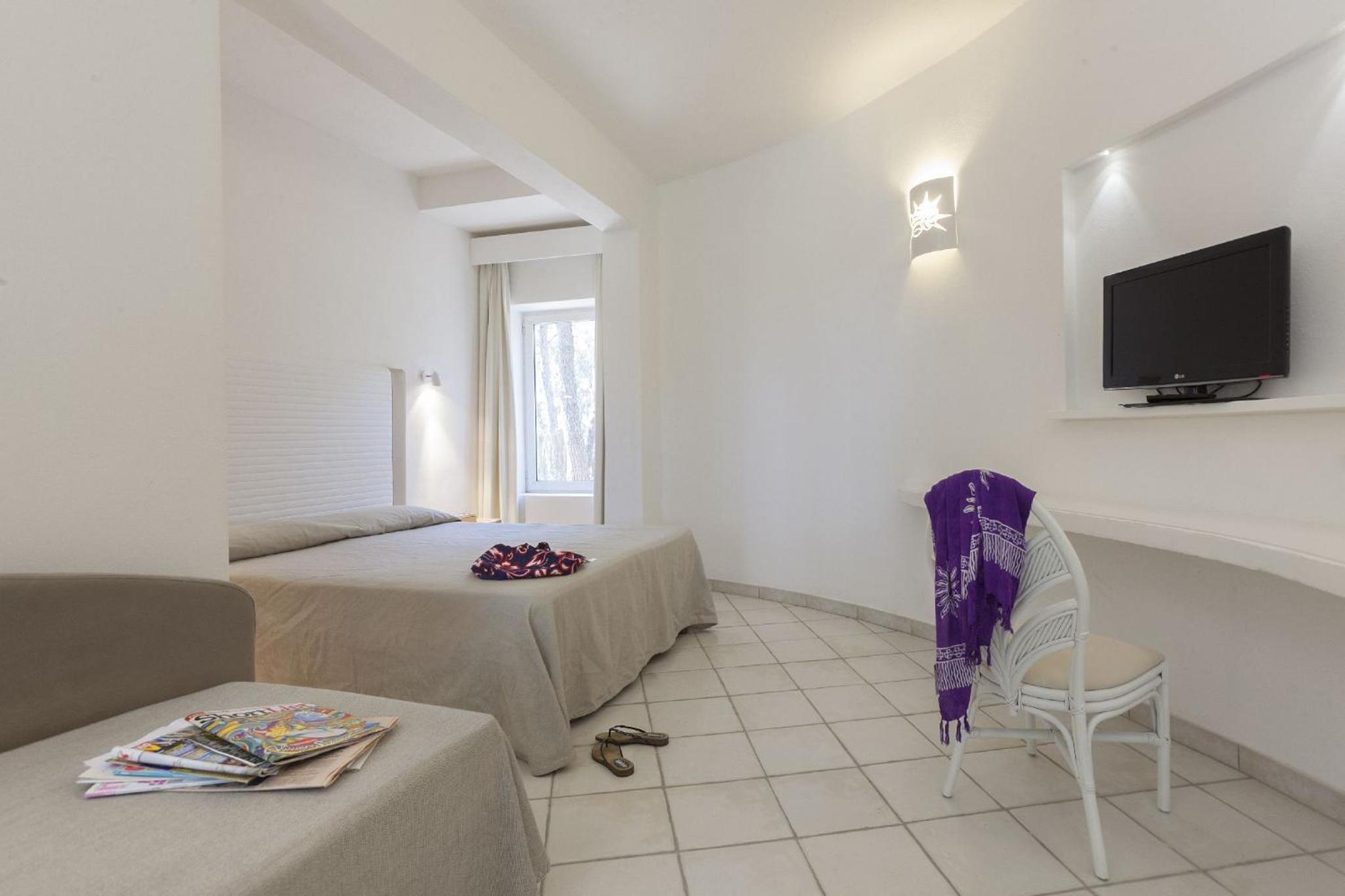 Standard Double Room - Photo 2