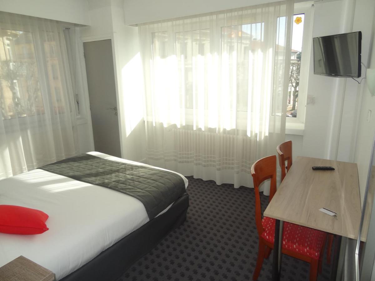 Double Room with Bath photo 1
