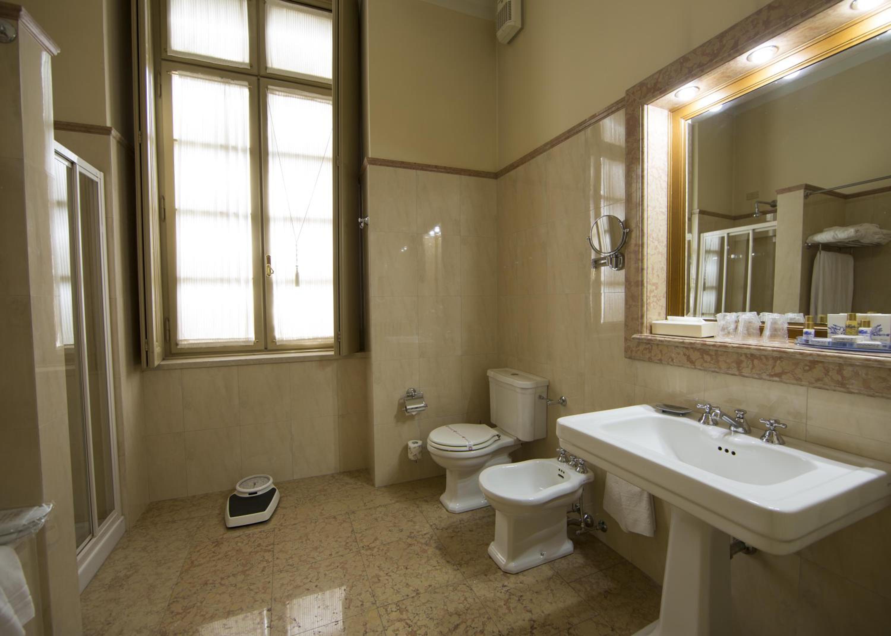 Junior Suite (3 Adults) - Photo 3