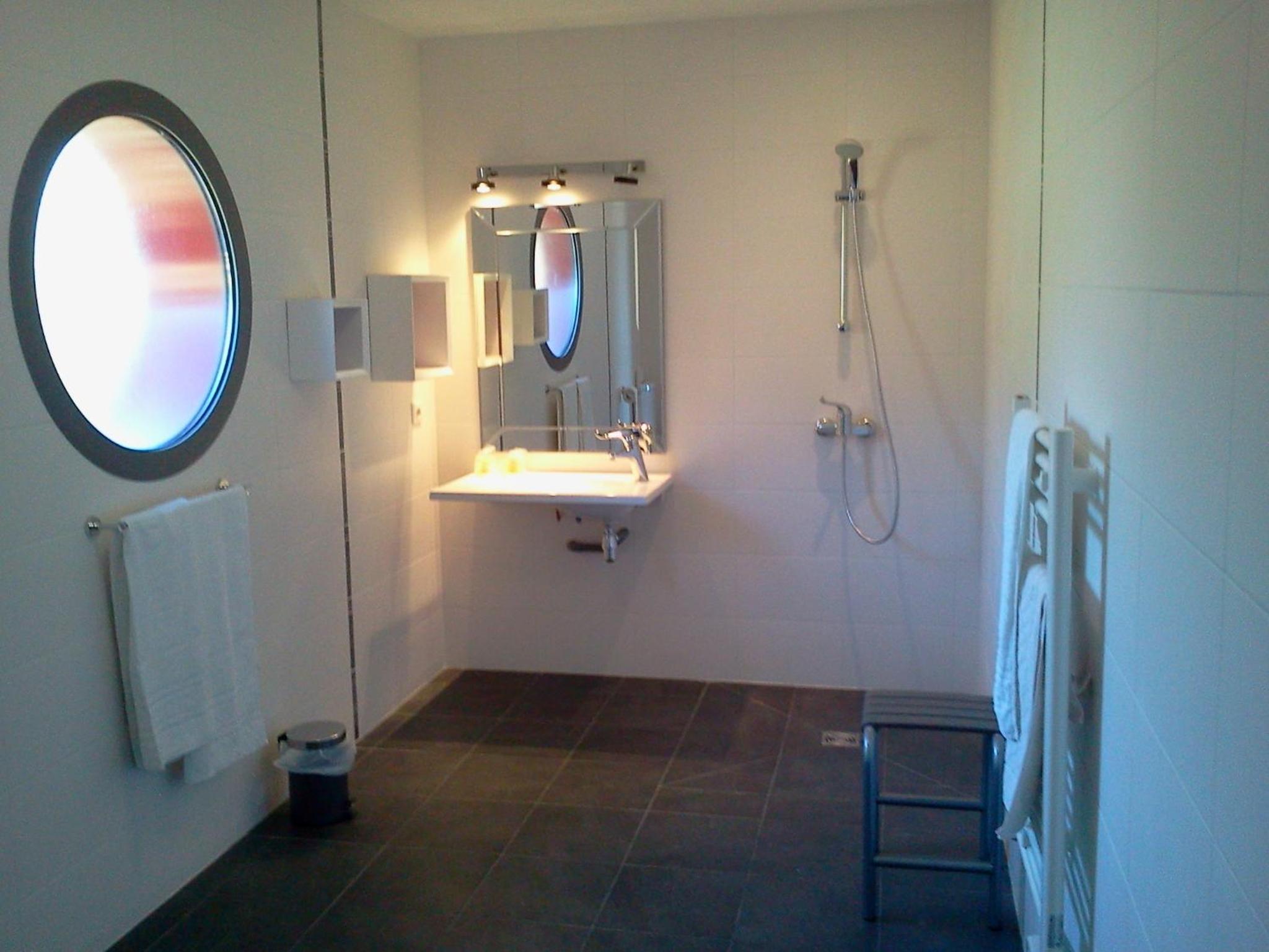 Double Room - Photo 9