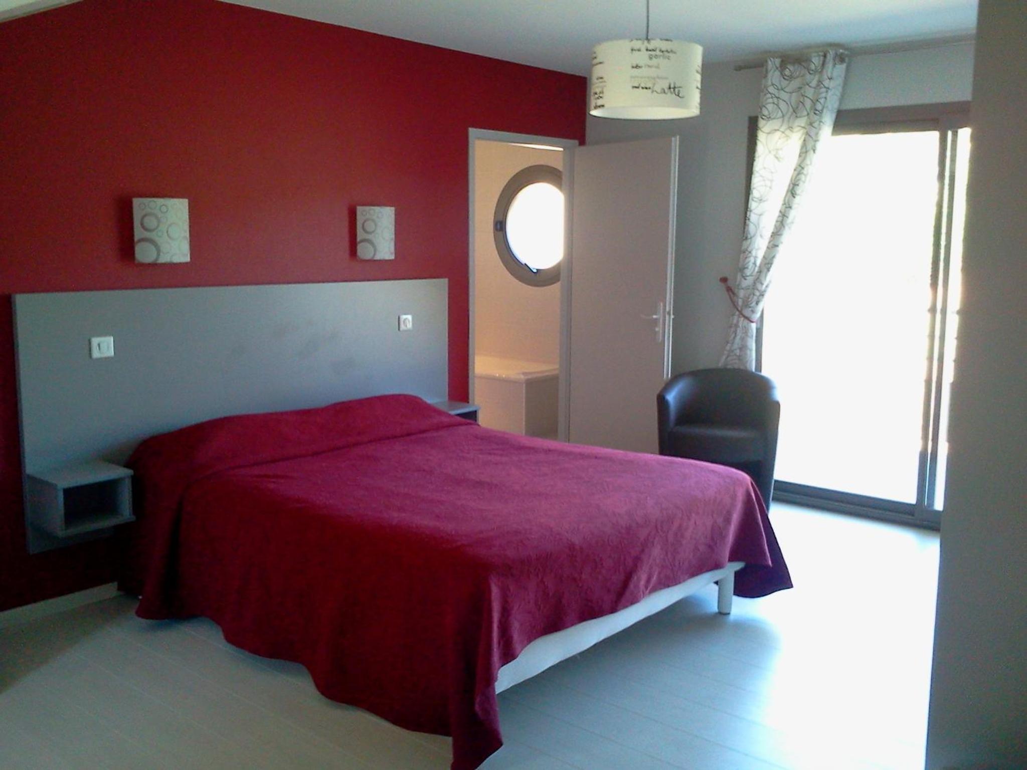 Double Room - Photo 10