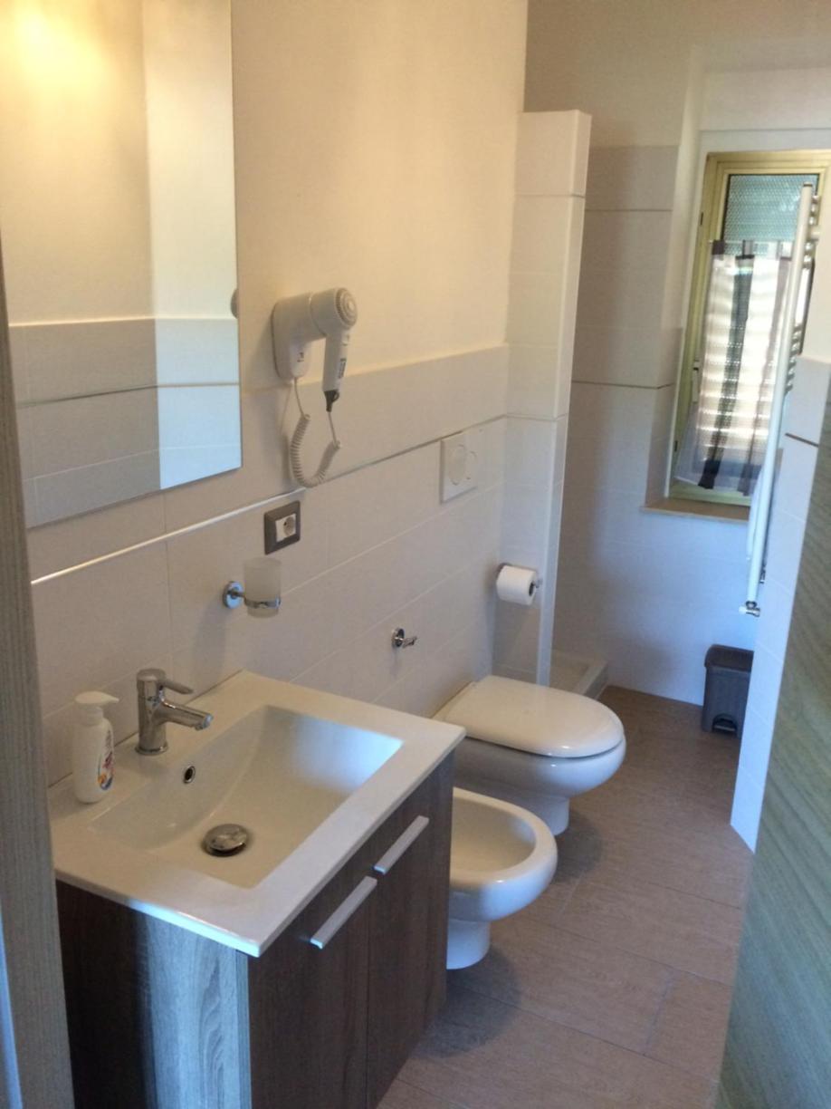 Double Room with Private Bathroom - Photo 5