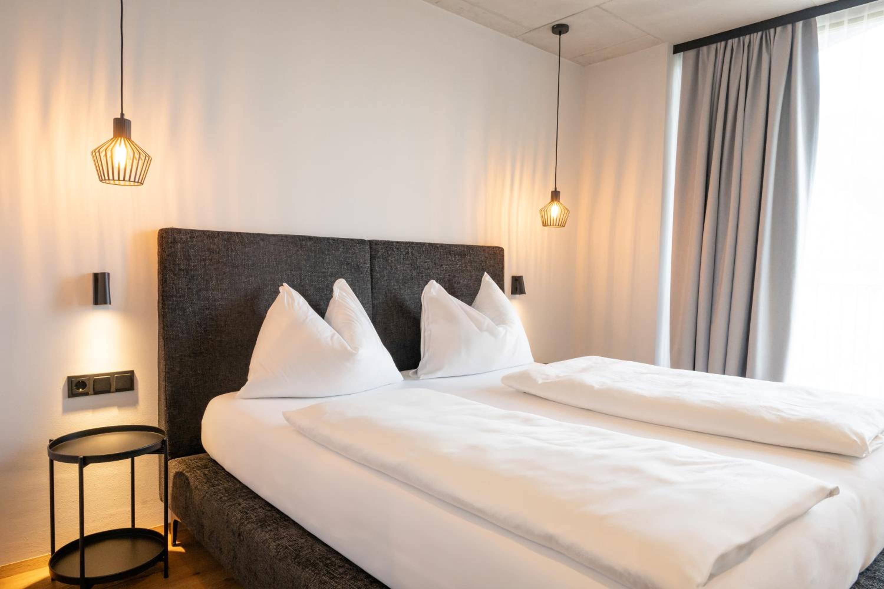 Deluxe Two-Bedroom Apartment with Garden View