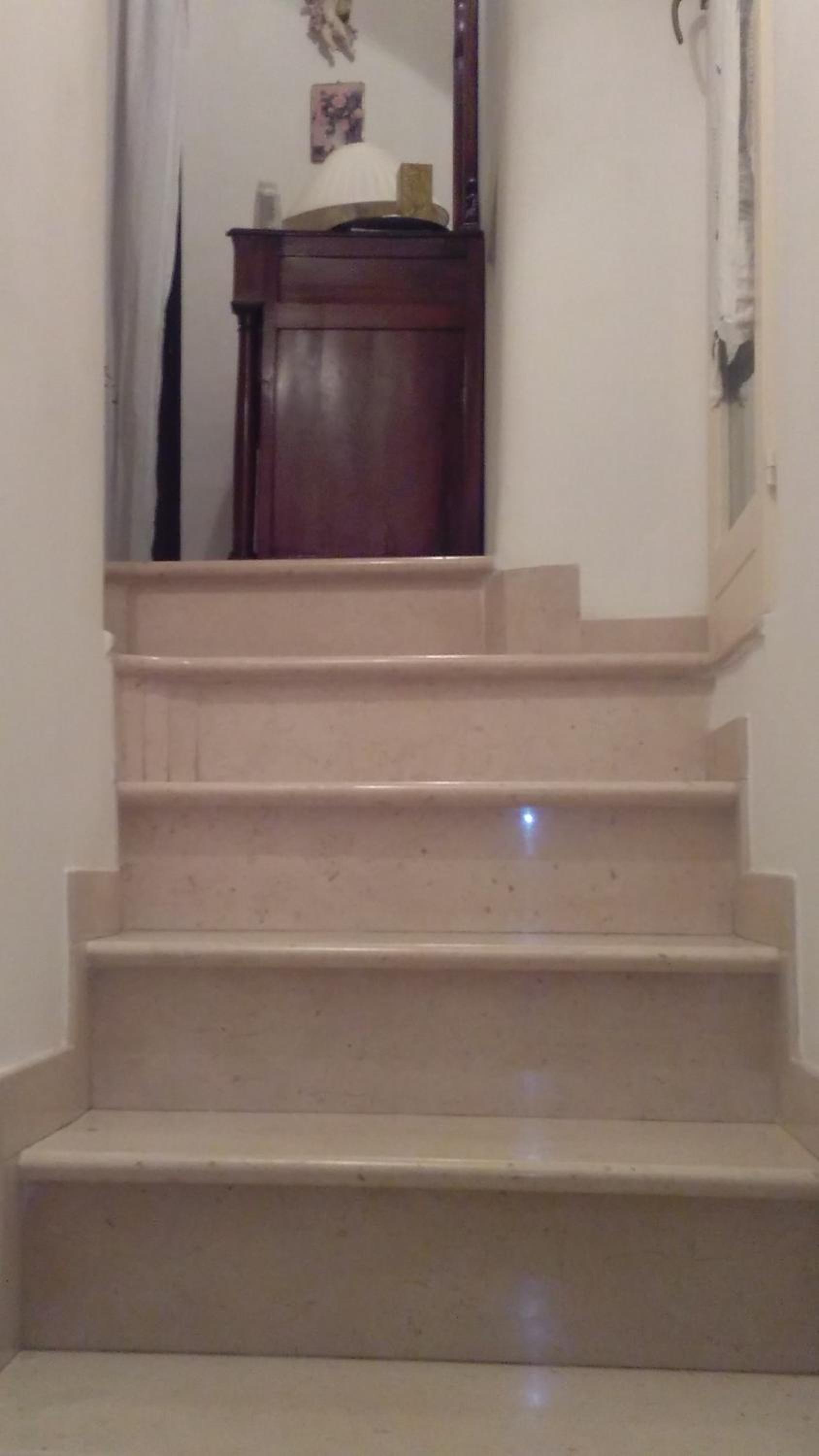 Apartment with Terrace - Photo 30