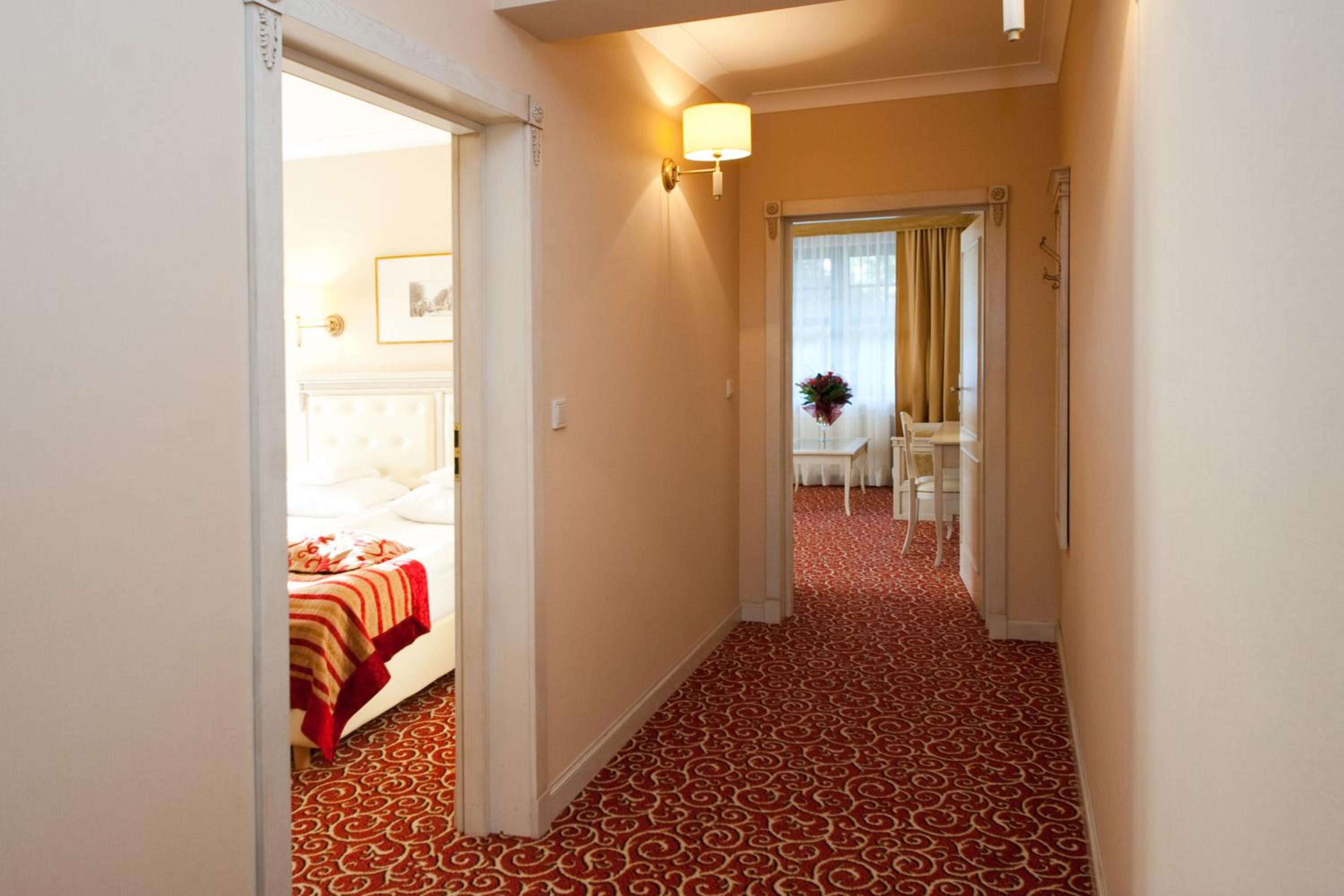 Family Suite (Building A) - Photo 4