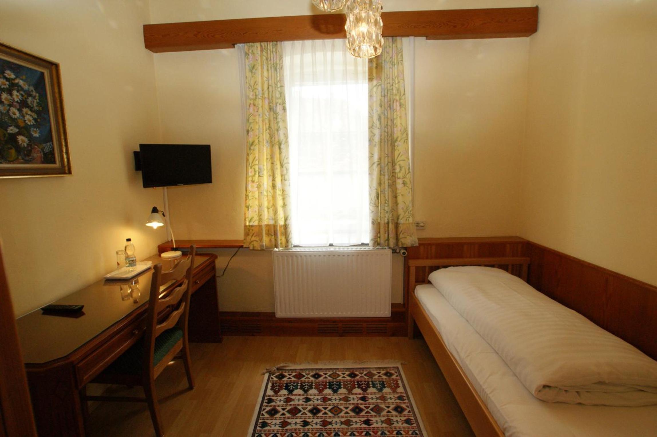 Single Room photo 3