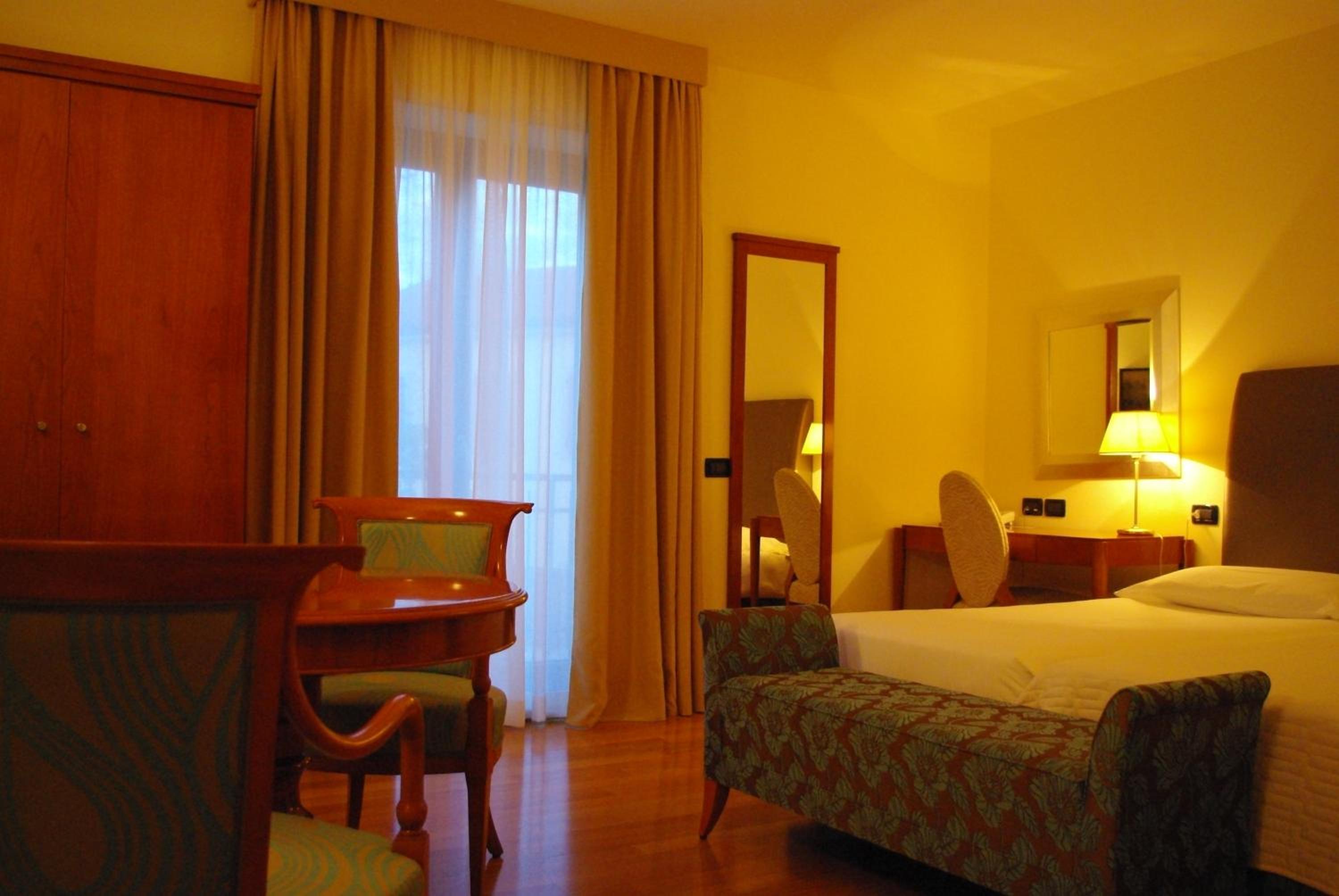 Single Room photo 1