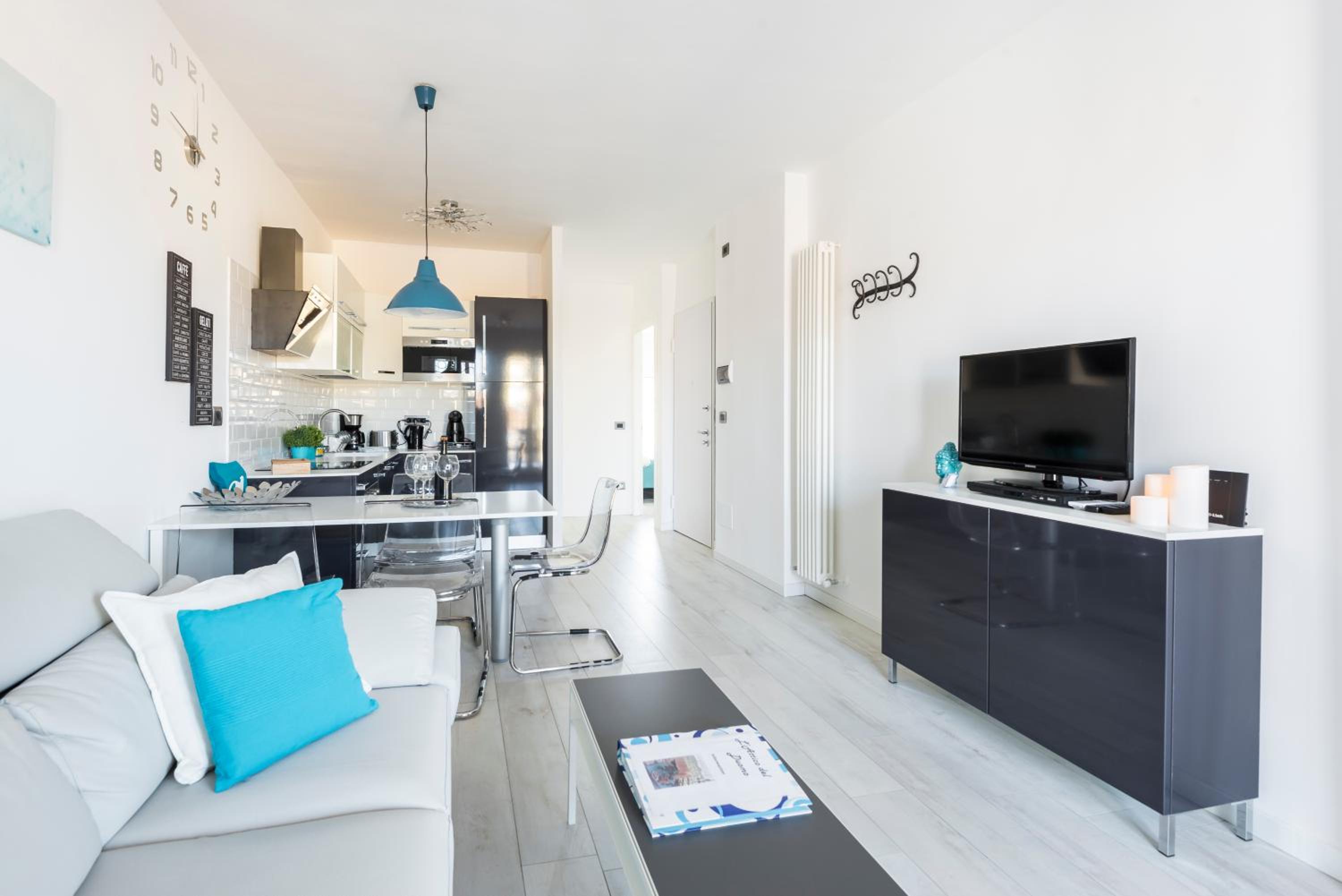 Apartment with Terrace photo 3