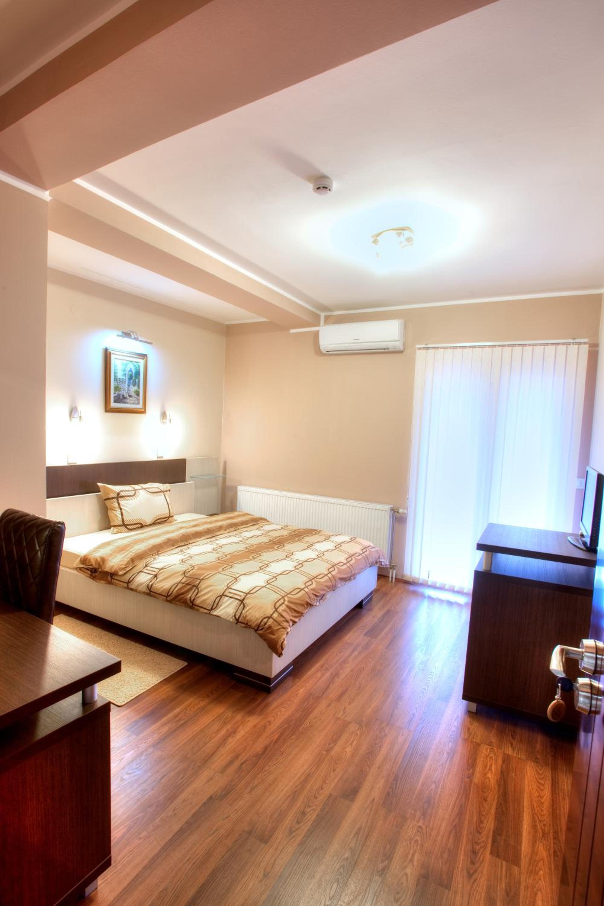 Deluxe Double Room photo 3