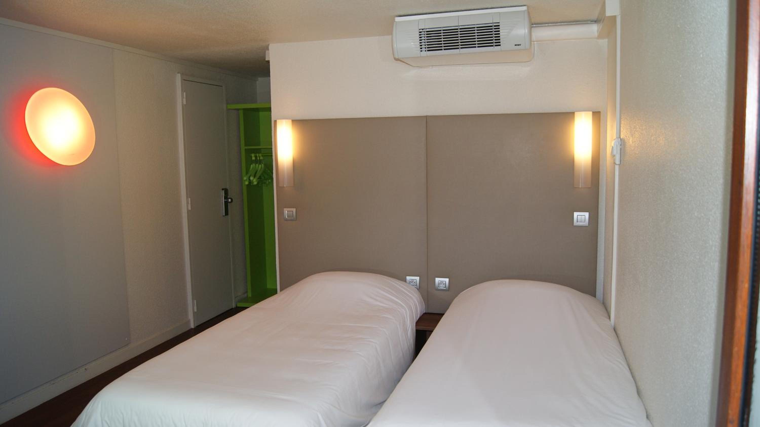 Superior Twin Room - Photo 7