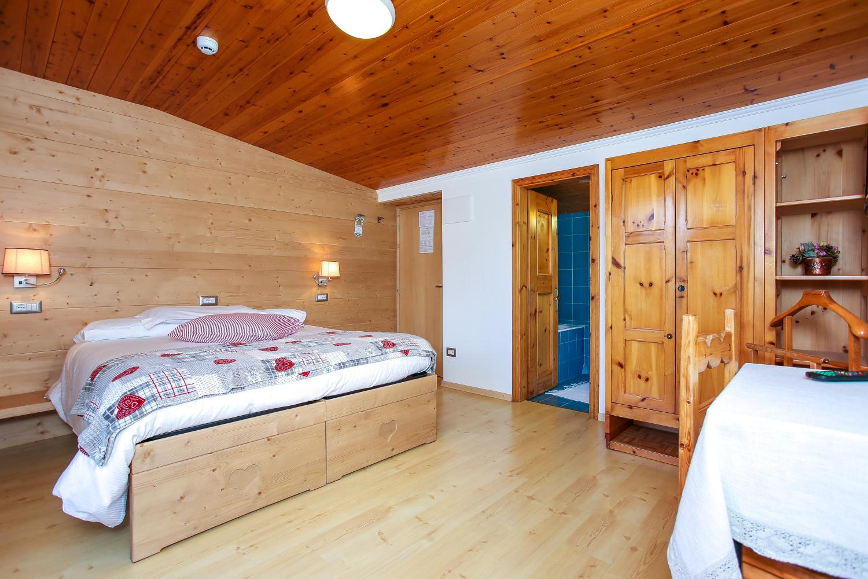 Superior Double or Twin Room with Terrace photo 3