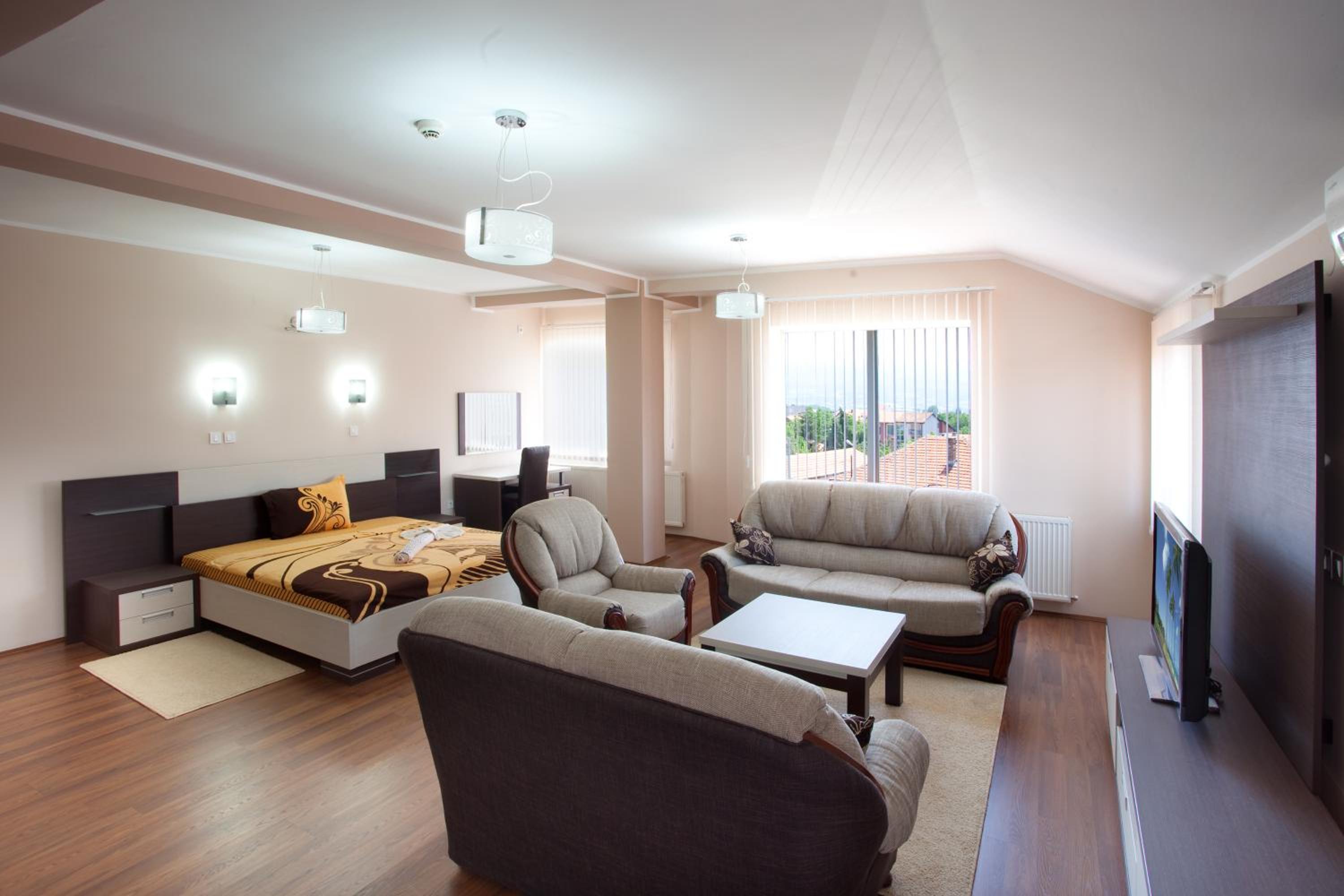 Deluxe Triple Room photo 1