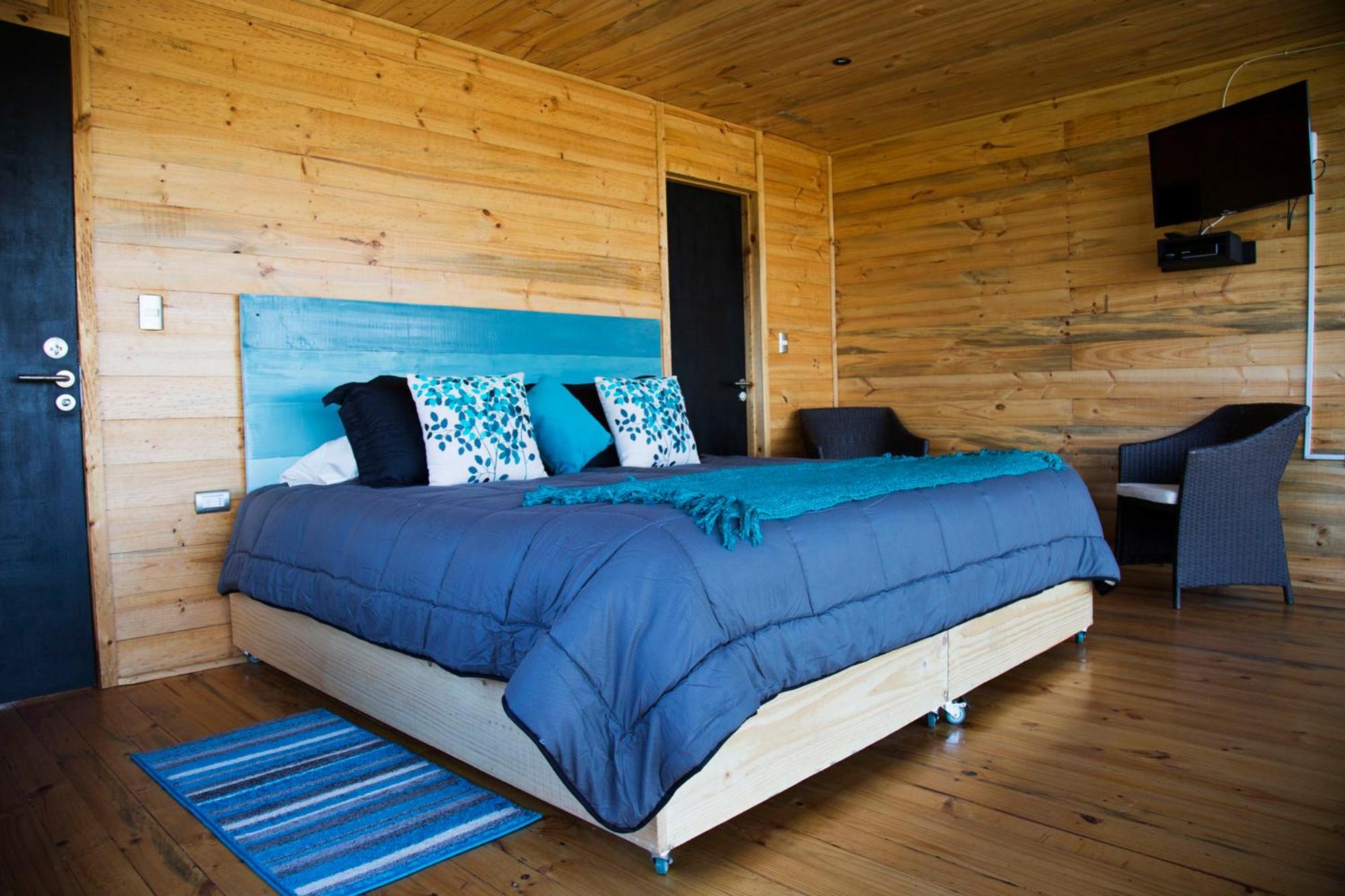 Four-Bedroom House photo 2