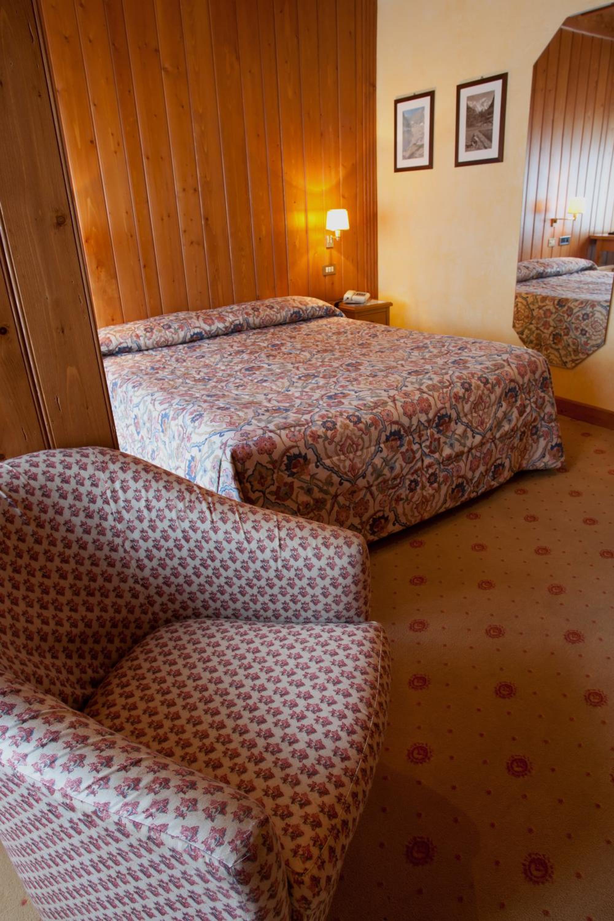 Double Room - Photo 4