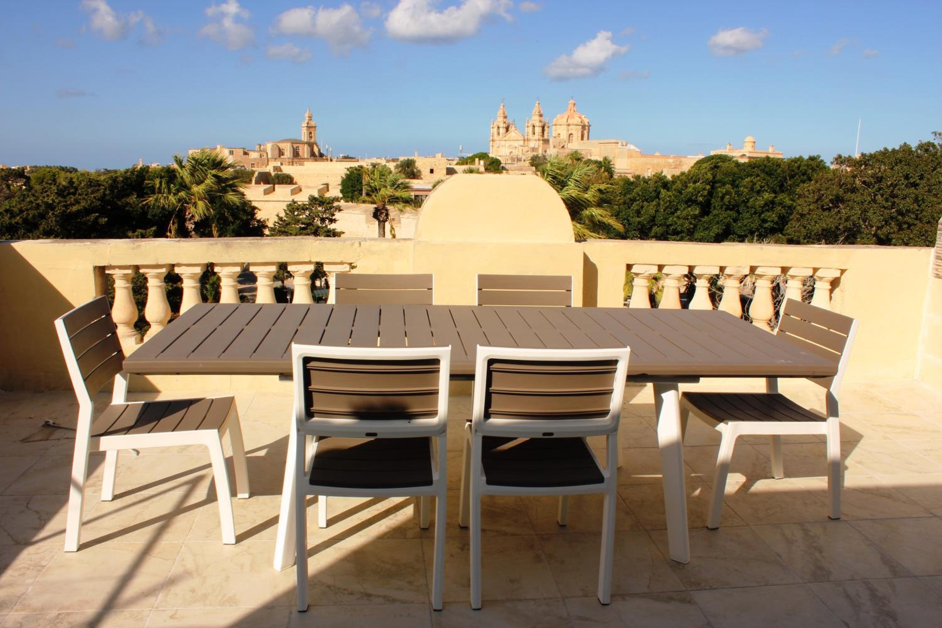 Suite with Terrace - Photo 2