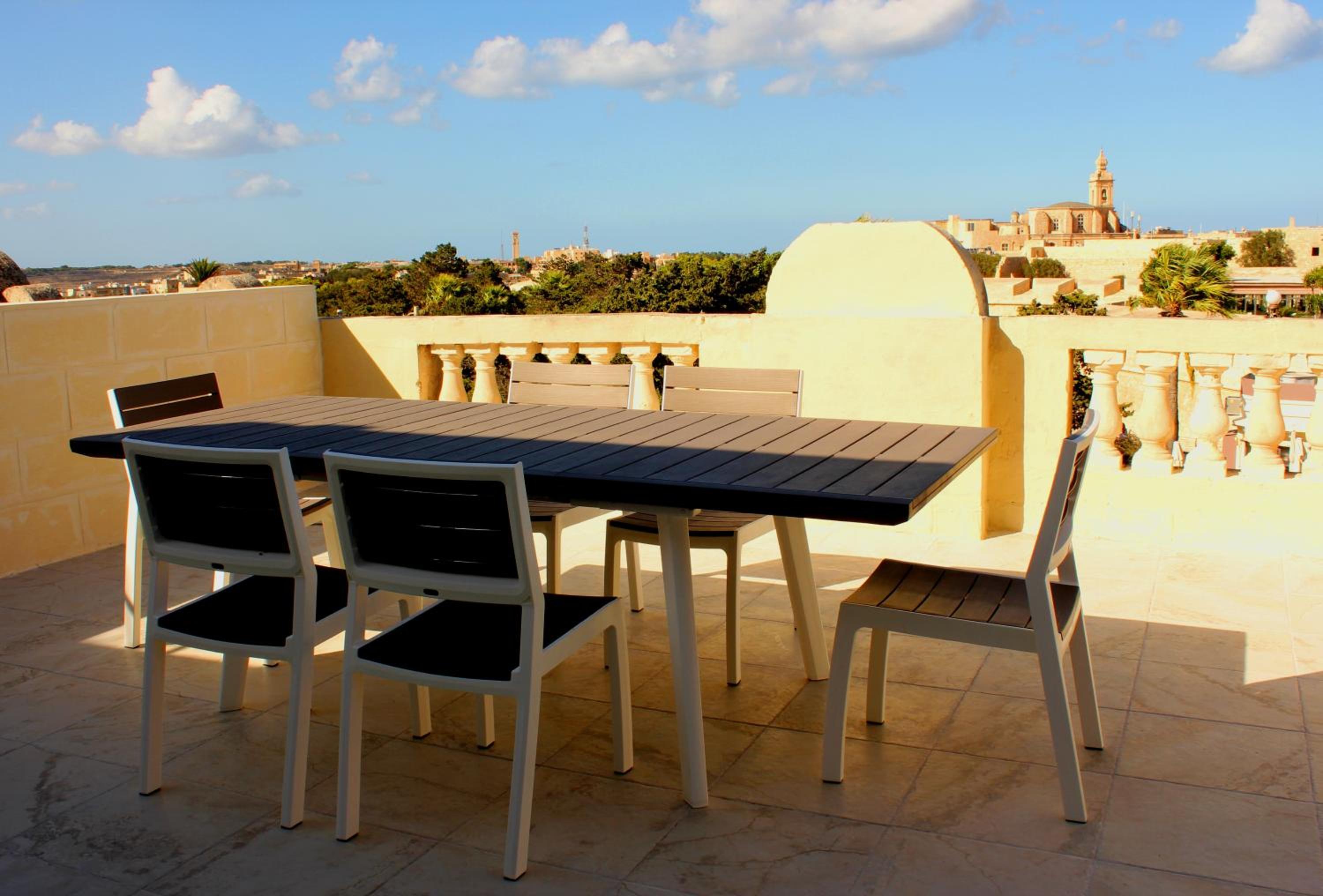 Suite with Terrace - Photo 26
