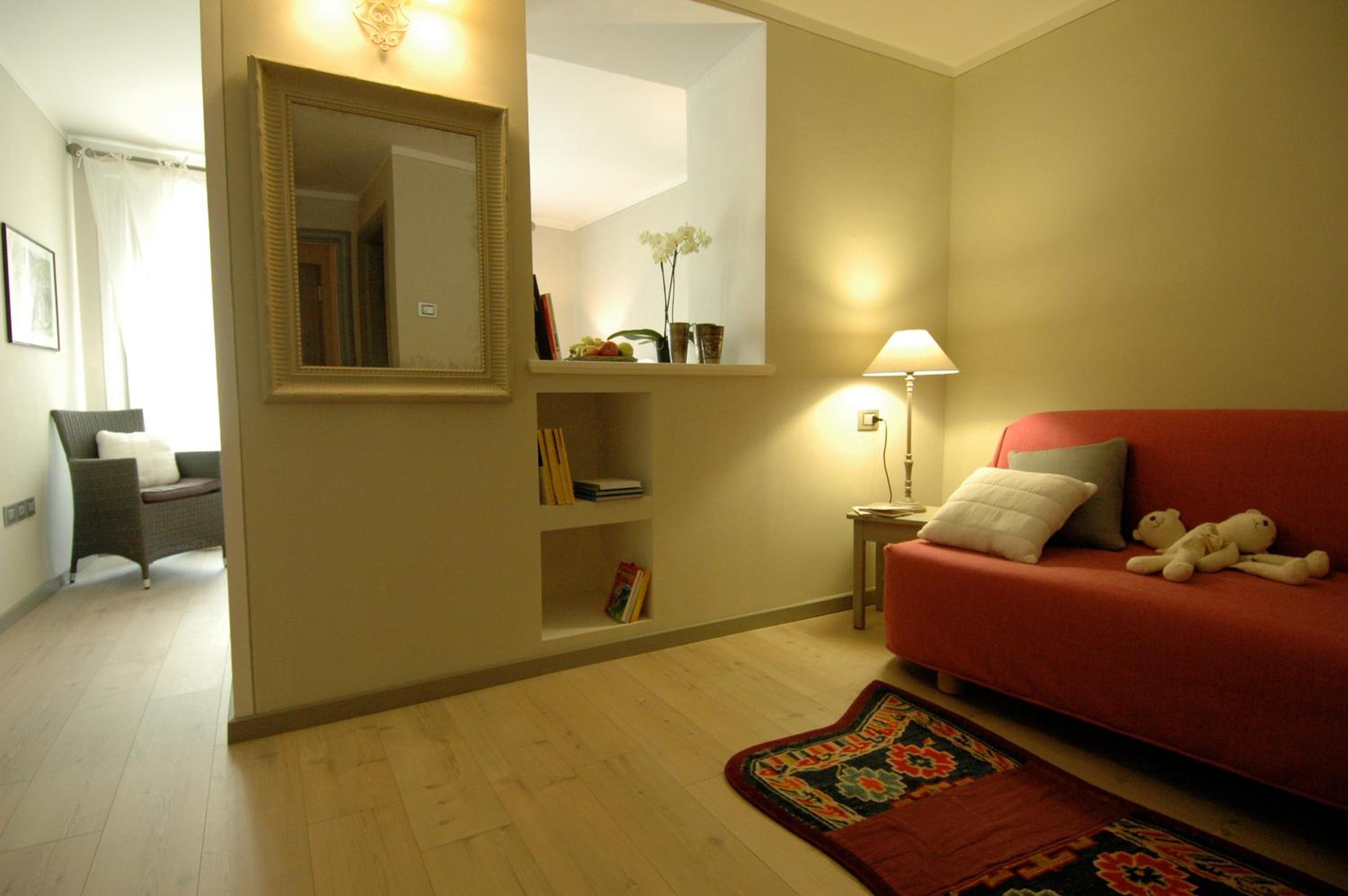 Suite with Balcony - Photo 2