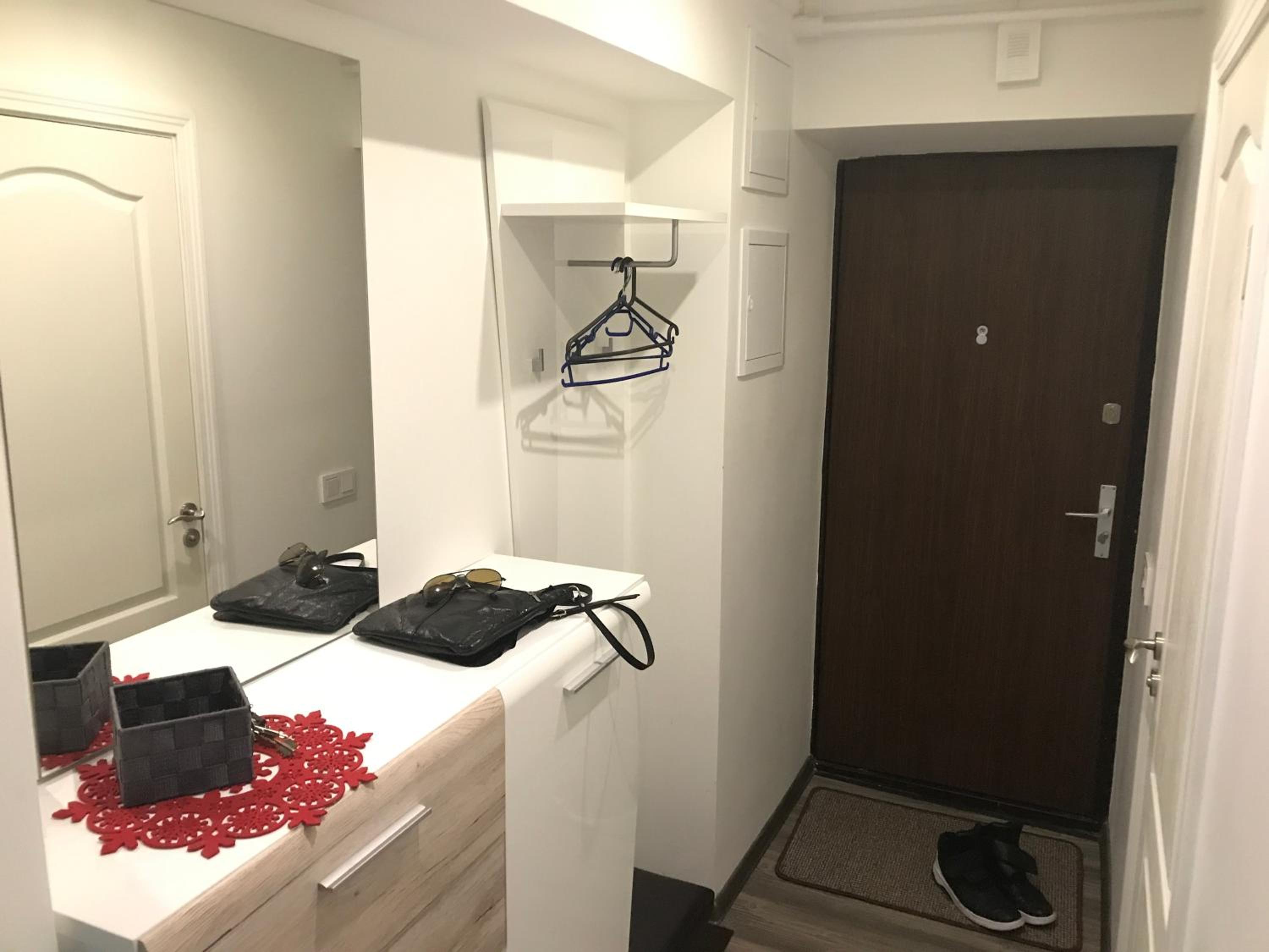 Studio Apartment - Photo 3