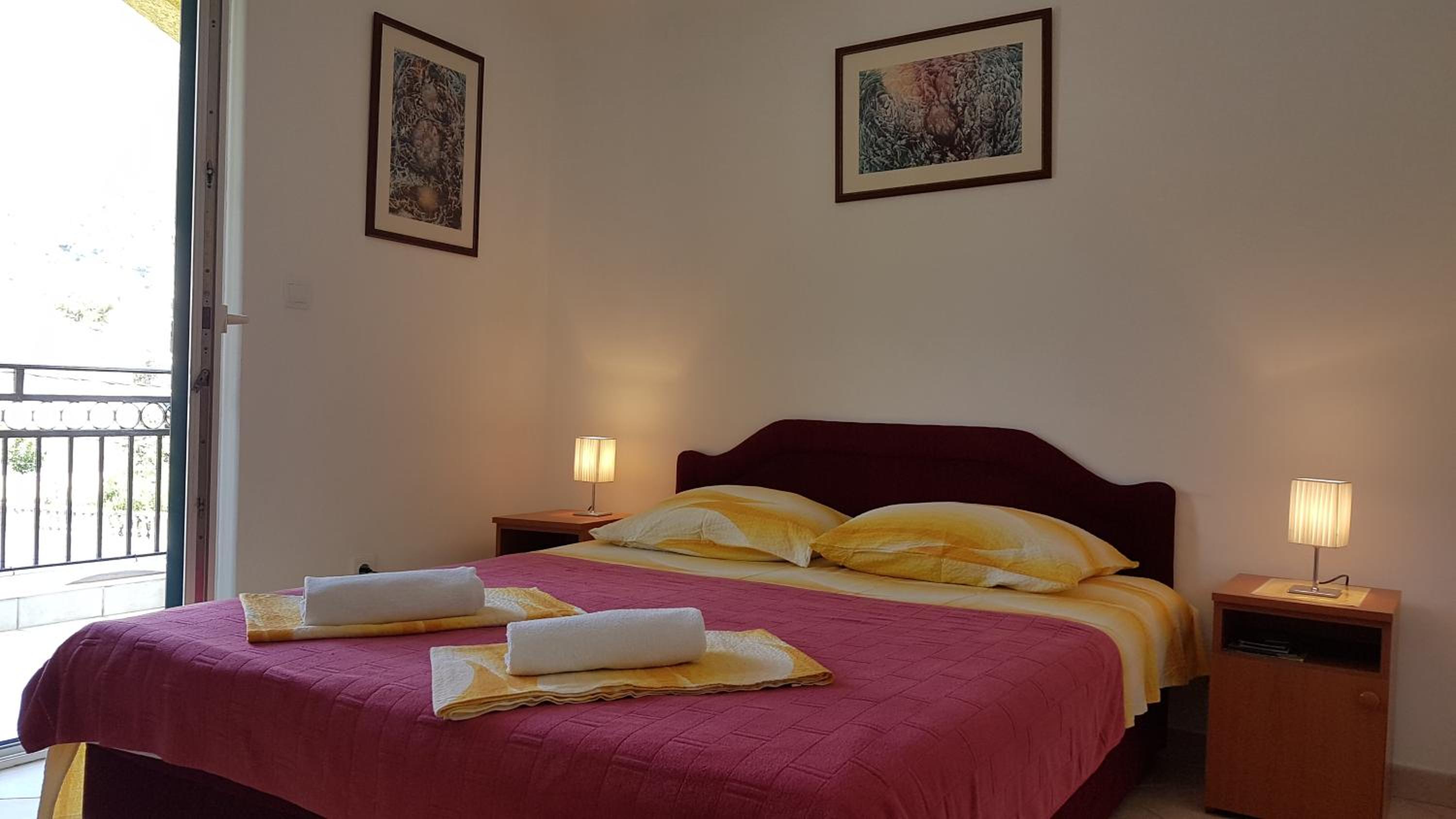 One-Bedroom Apartment (4 Adults)