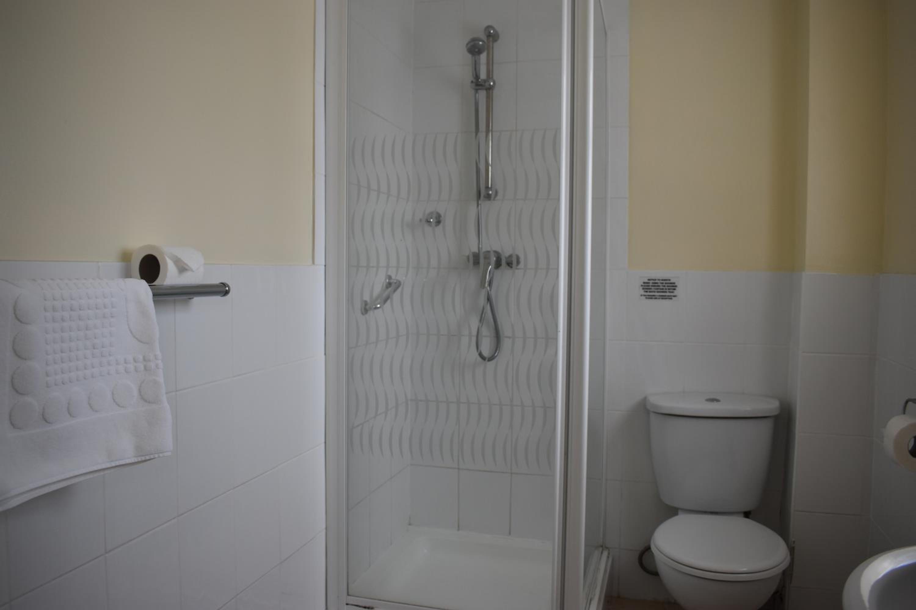 Double Room - Photo 4