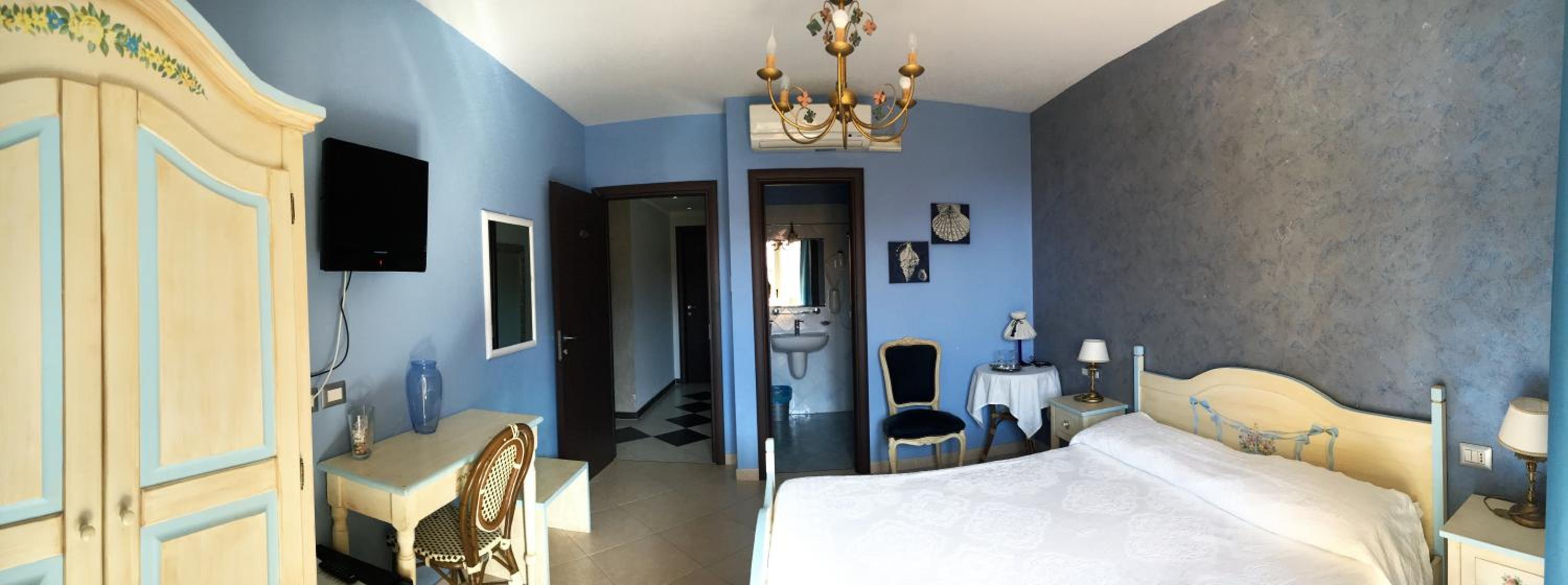 Double Room photo 3