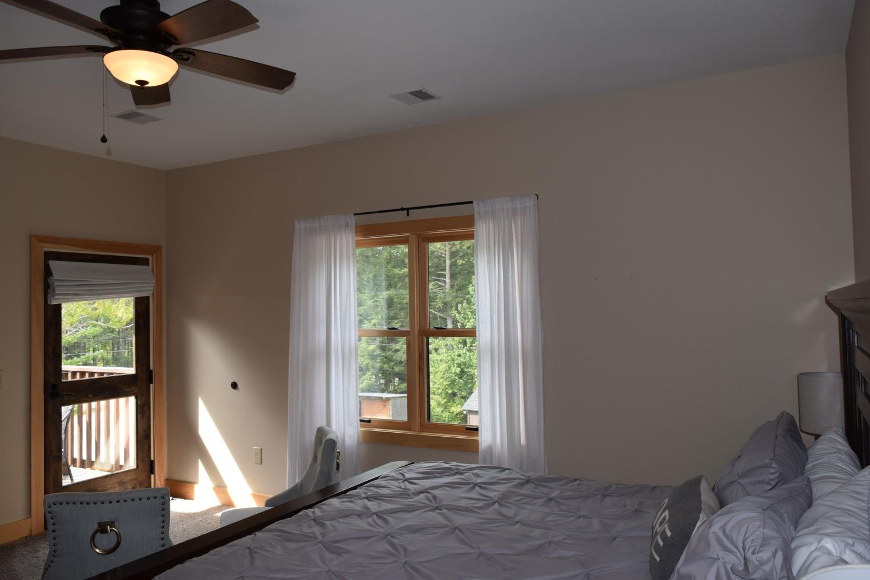 King Room with Balcony photo 1