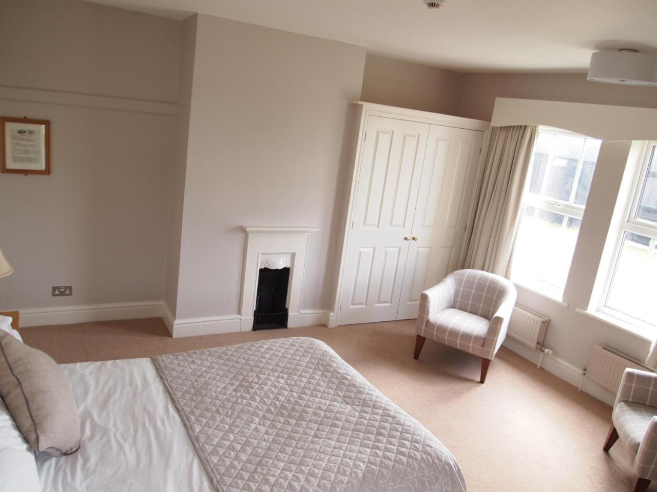 Double Room - Photo 3