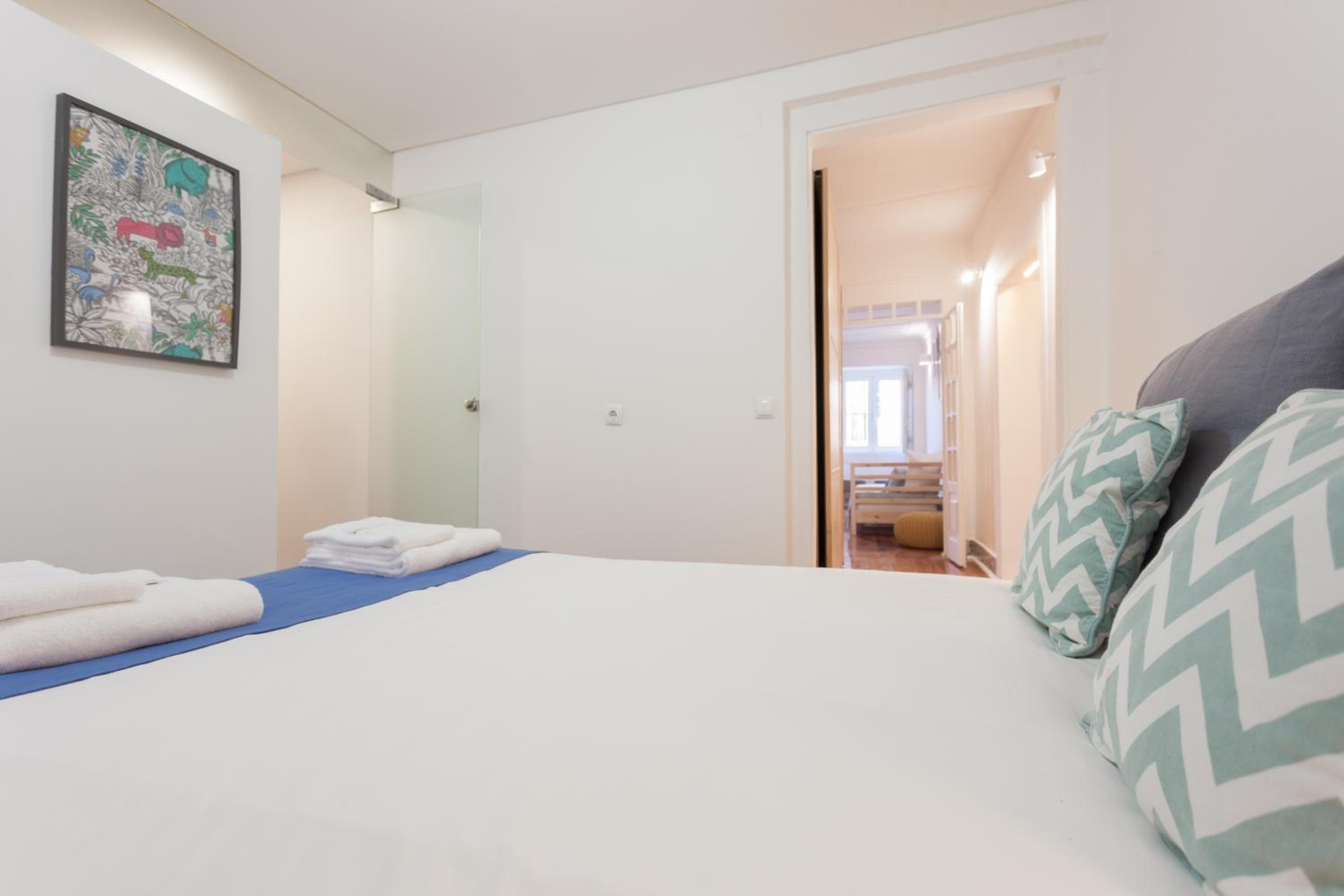 One-Bedroom Apartment - Photo 1