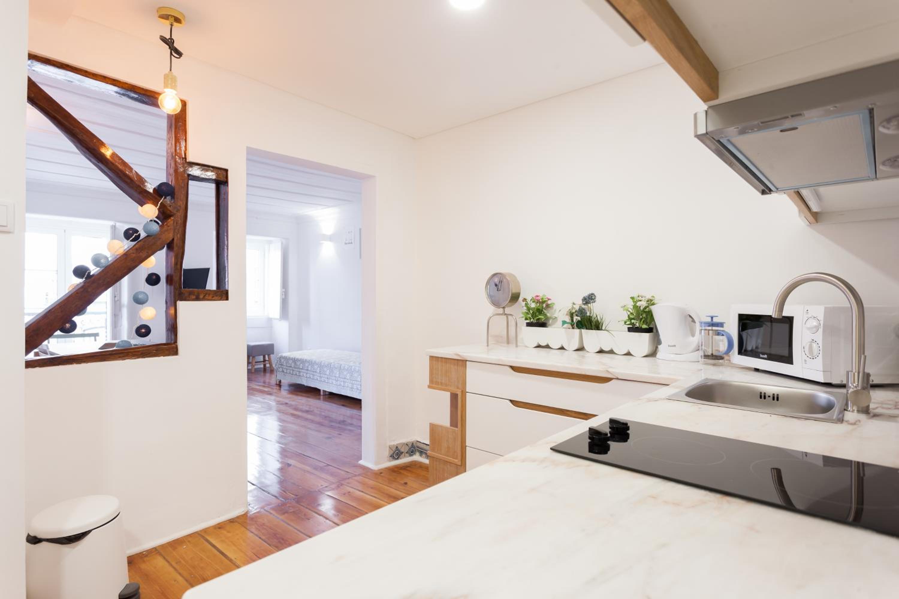One-Bedroom Apartment - Photo 4