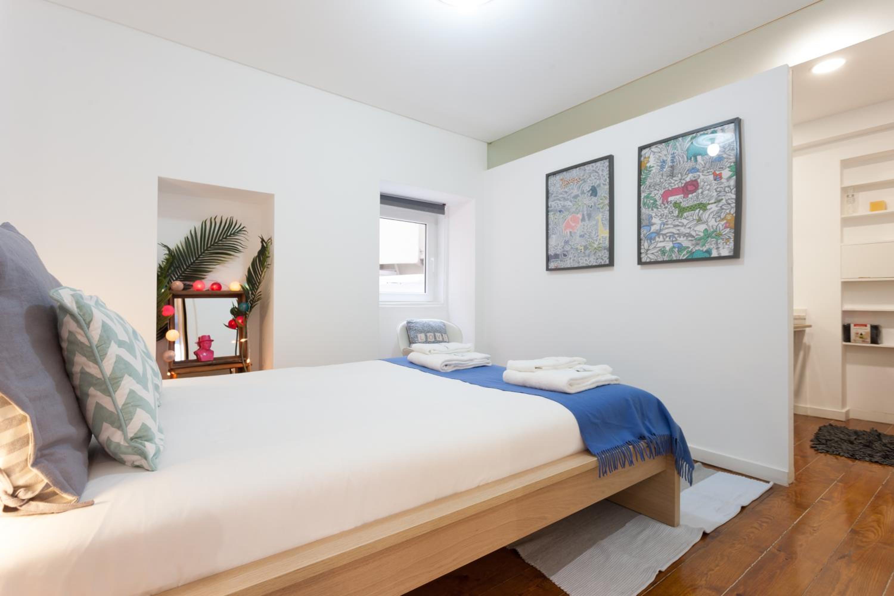 One-Bedroom Apartment - Photo 14
