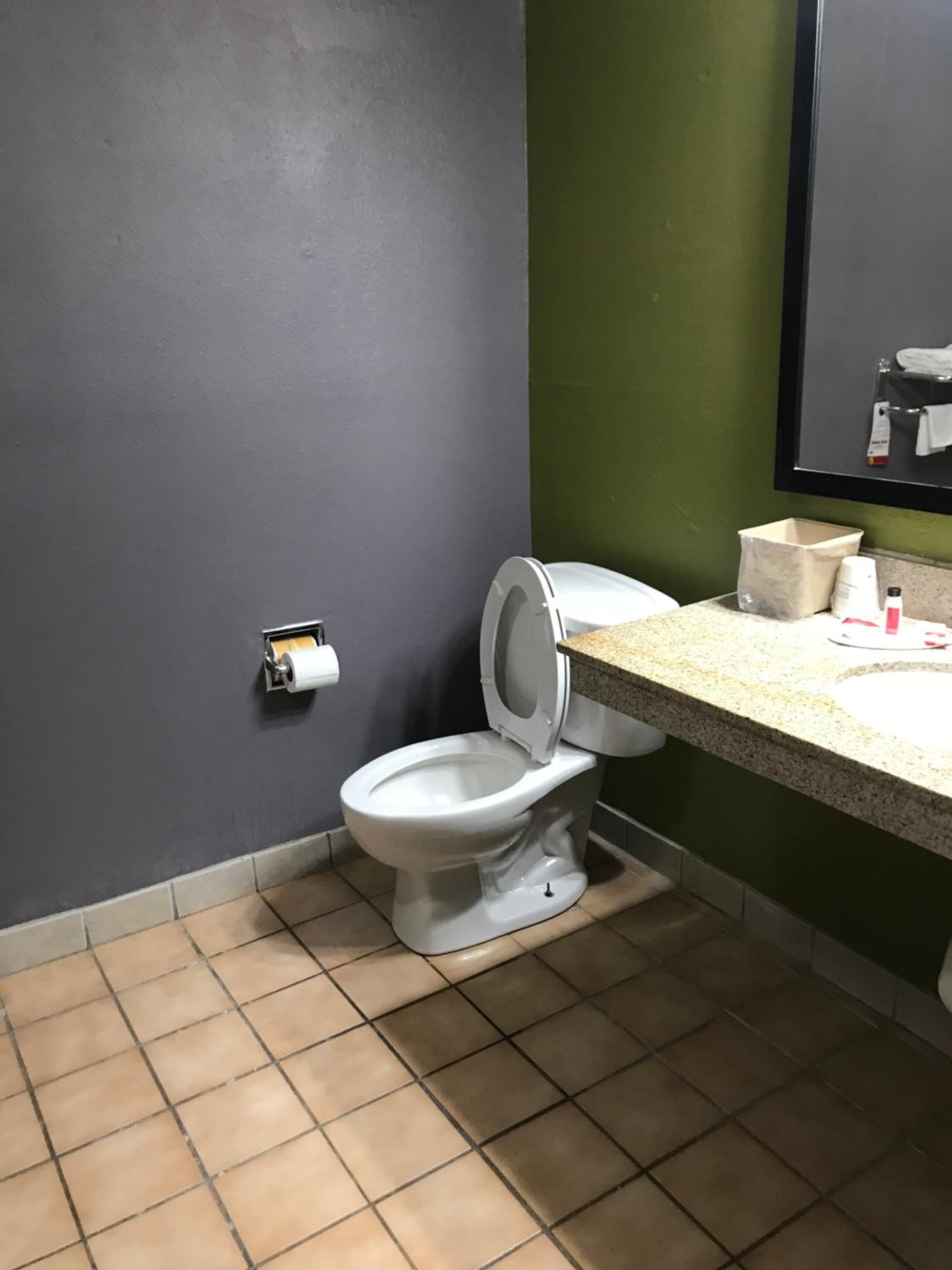 King Room - Non-Smoking - Photo 12