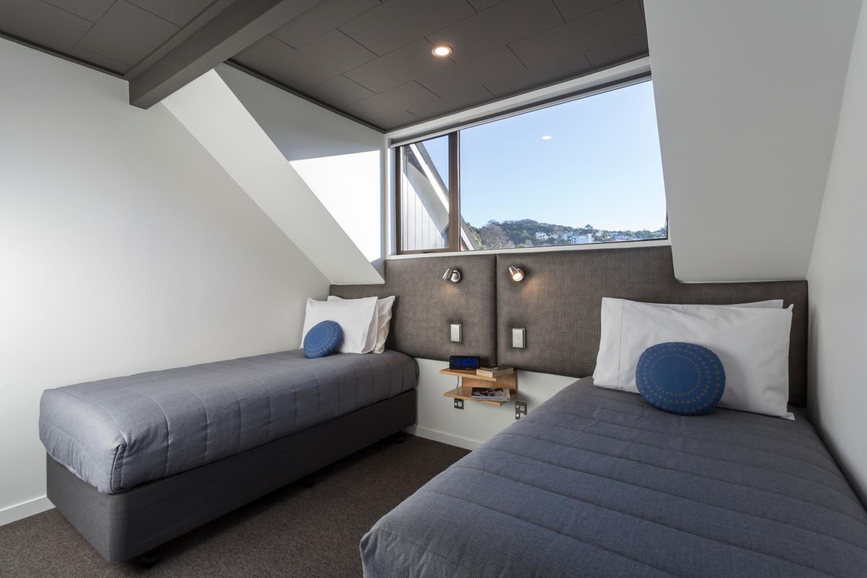 Three-Bedroom Apartment - Photo 9