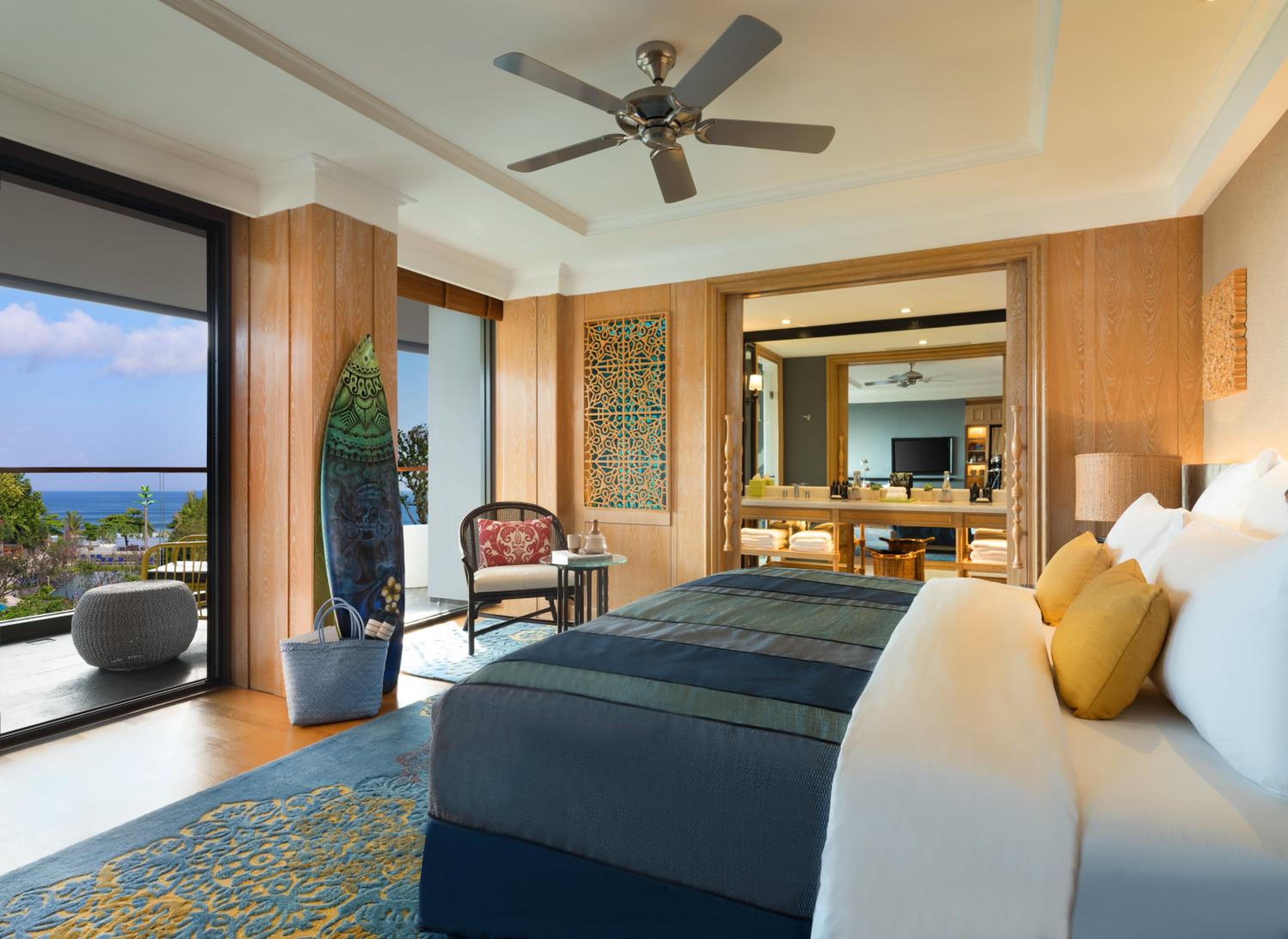 King Suite with Partial Ocean View