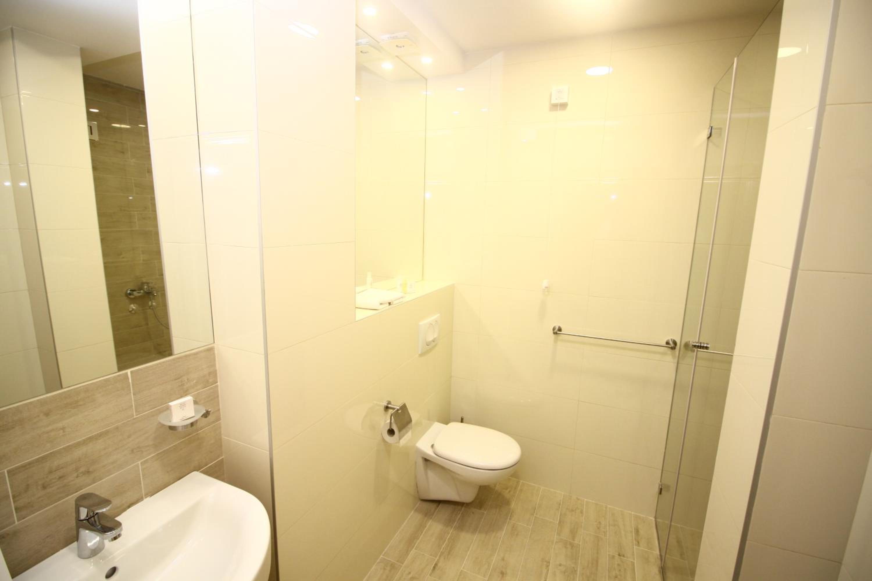 Superior Twin Room photo 3