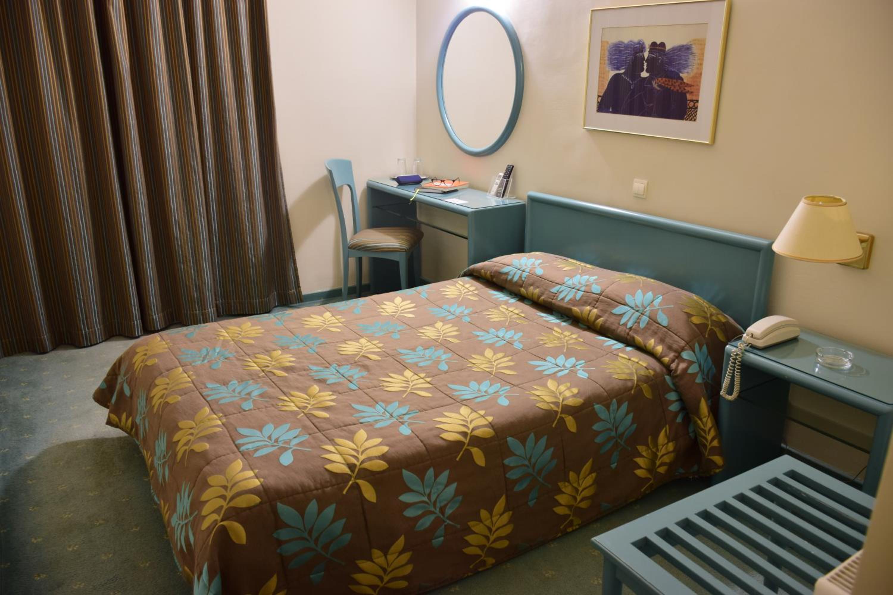 Standard Double or Twin Room - Photo 2
