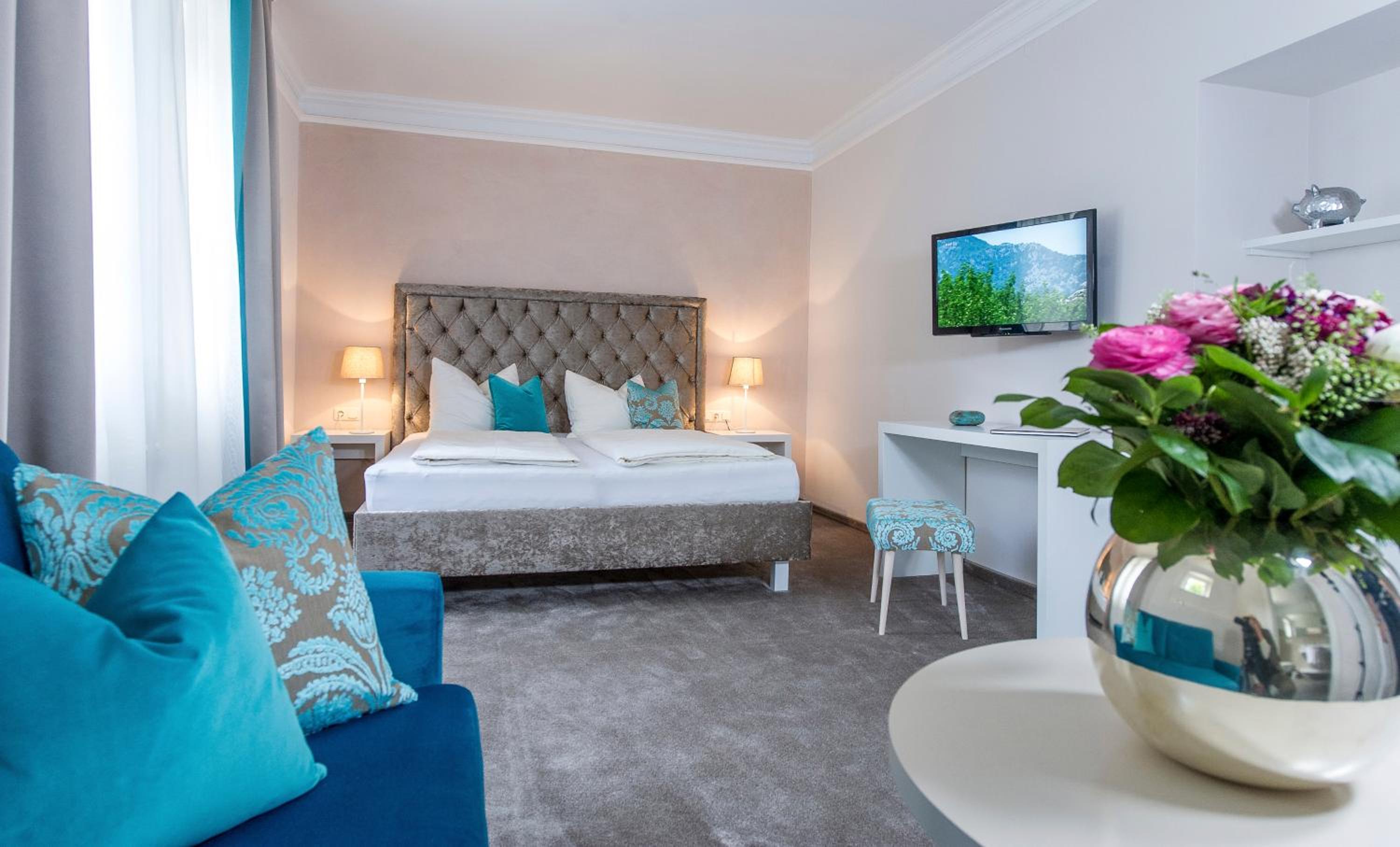 Budget Double Room - Photo 3