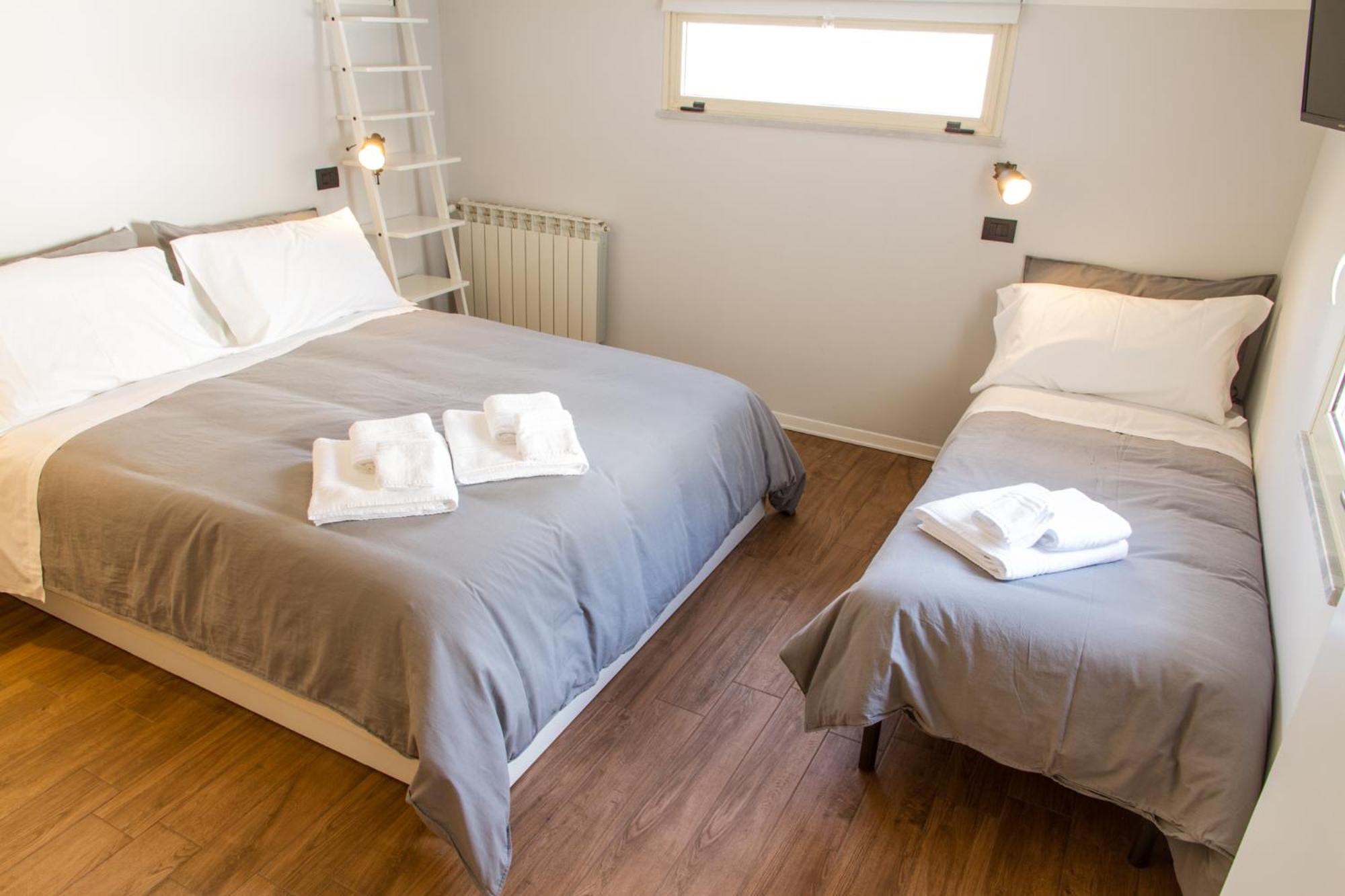 Quadruple Room with Terrace