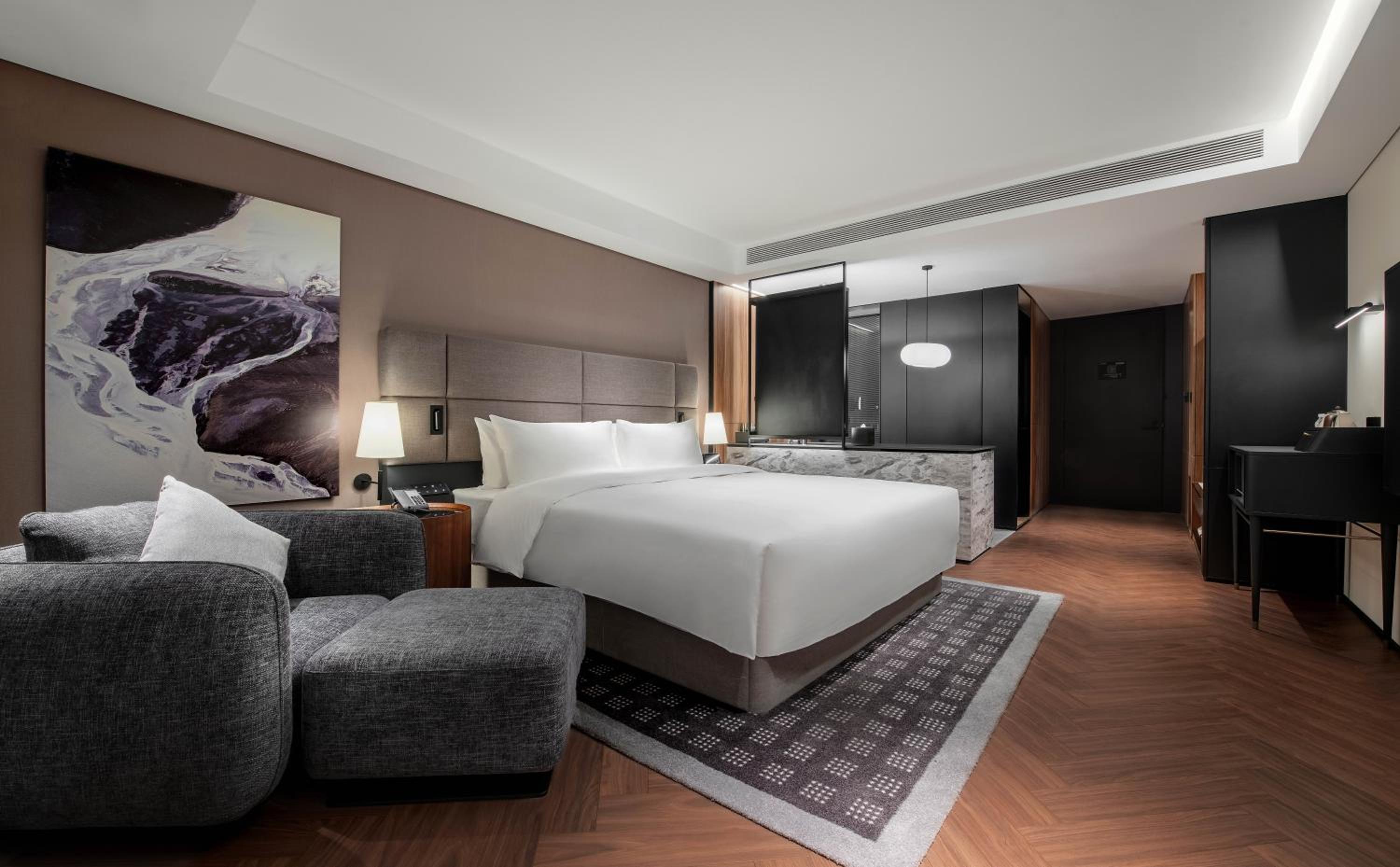 Superior Queen Room