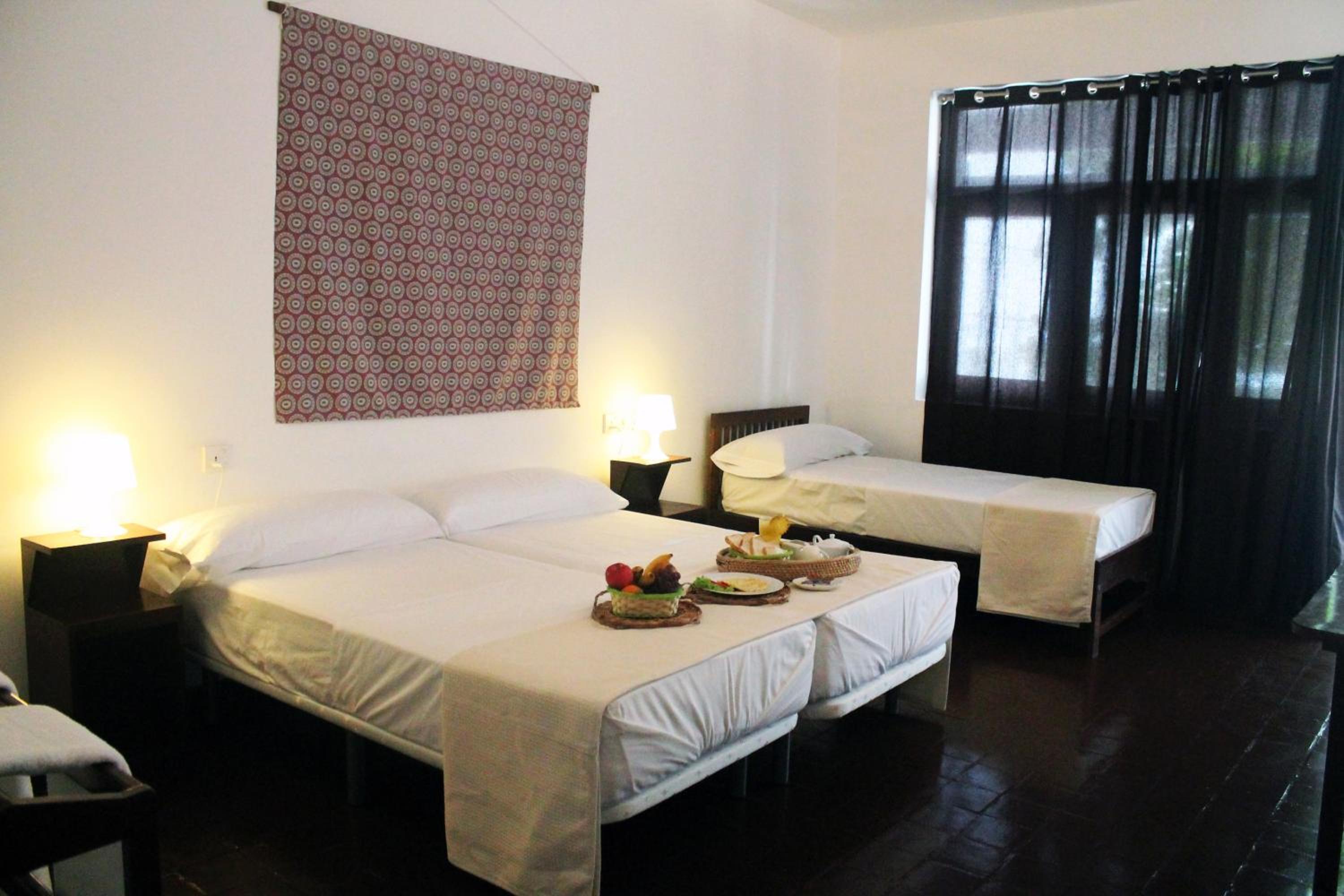 Triple Room with City View