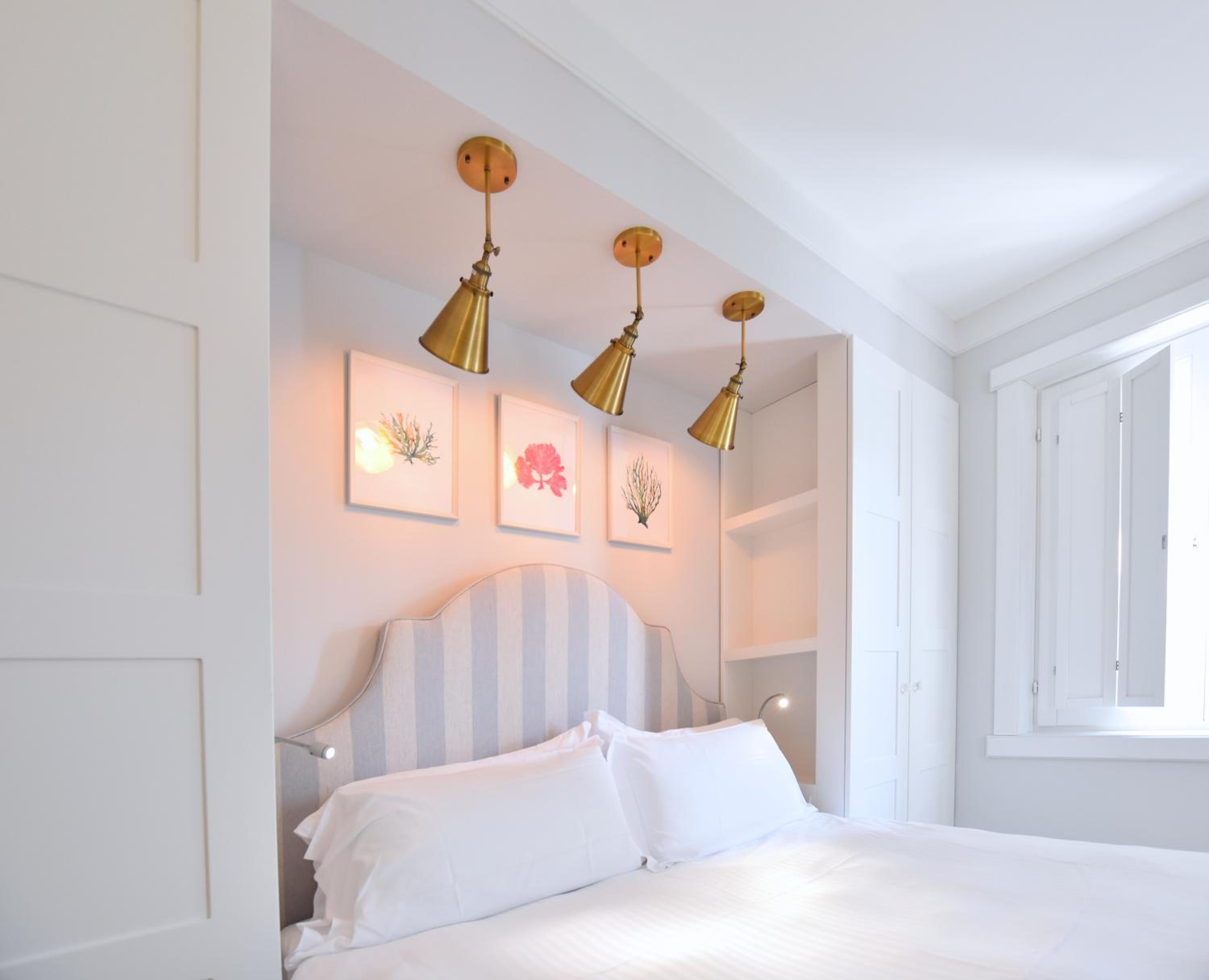 One-Bedroom Apartment - Annex
