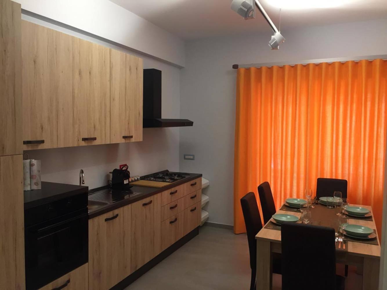Apartment with Balcony - Photo 7