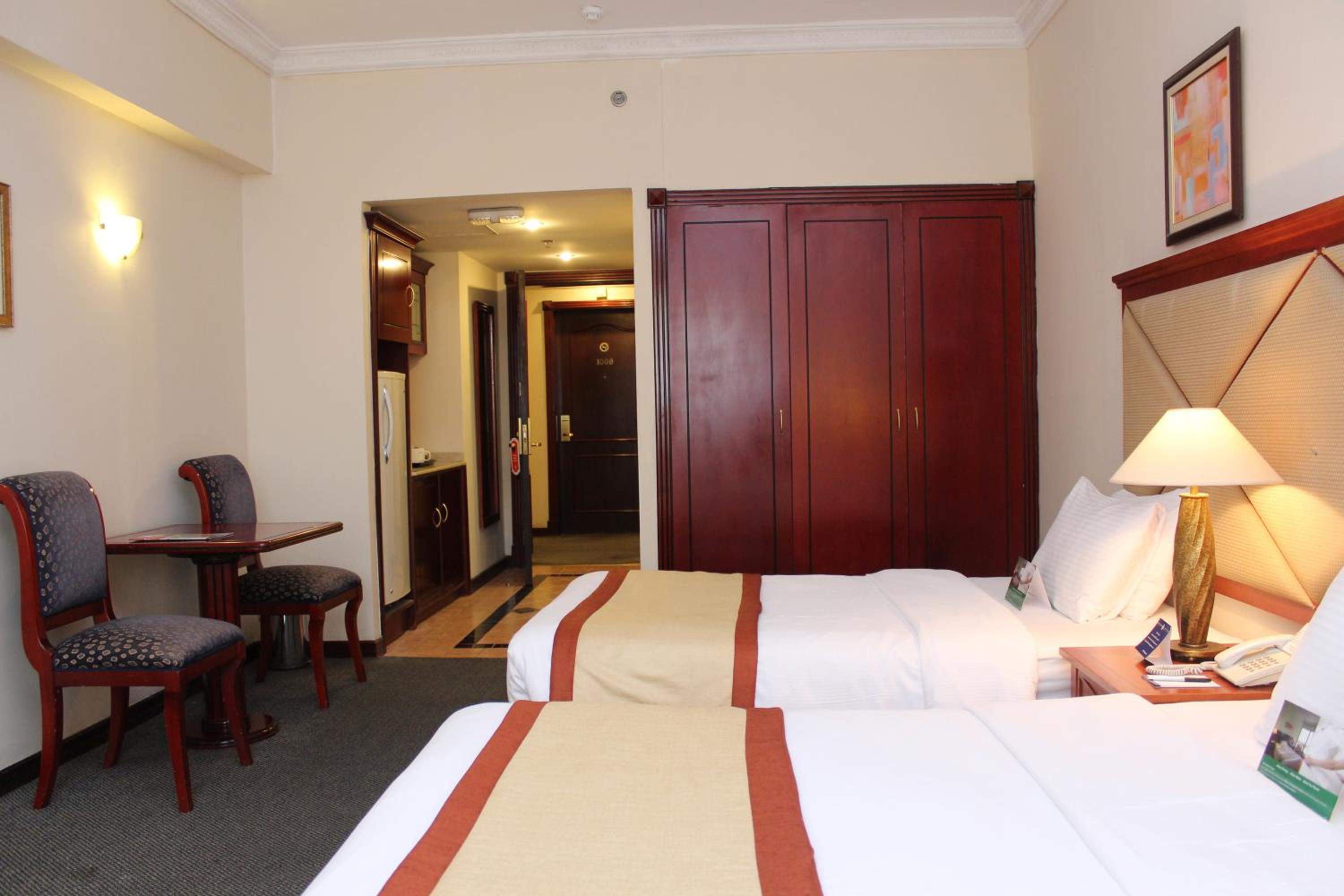 Standard Double Room — photo 8