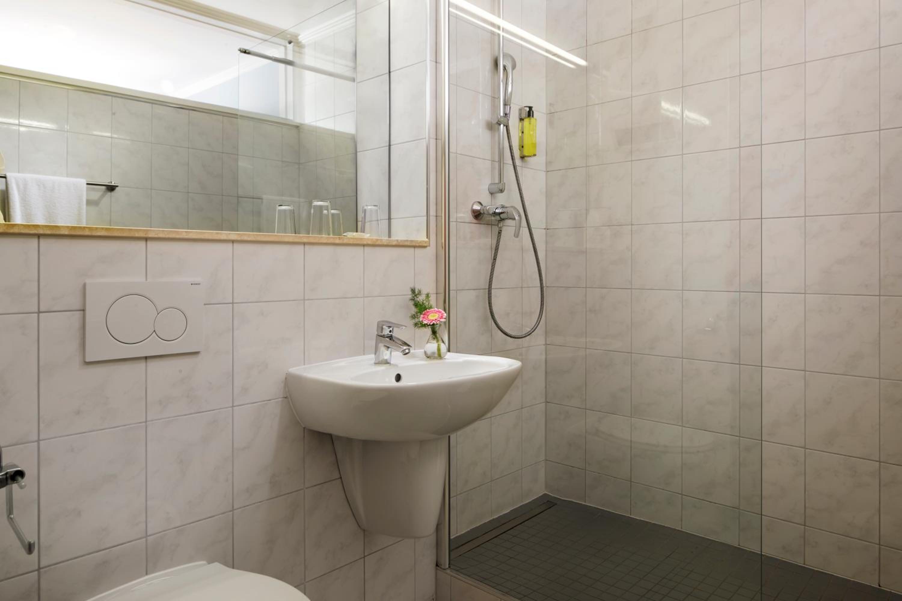 Superior Double Room - Photo 3